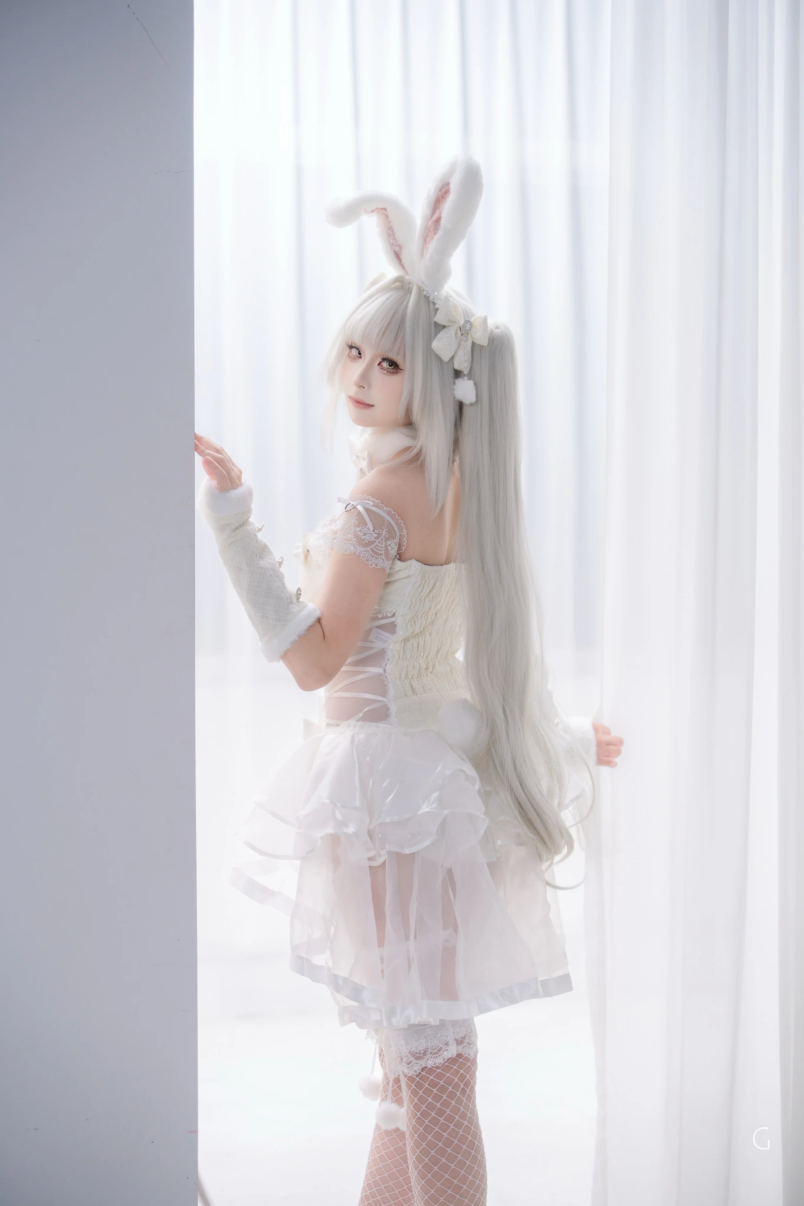 【白兔布兰儿cos】妮姬中的纯白幸运兔兔 - 第2张