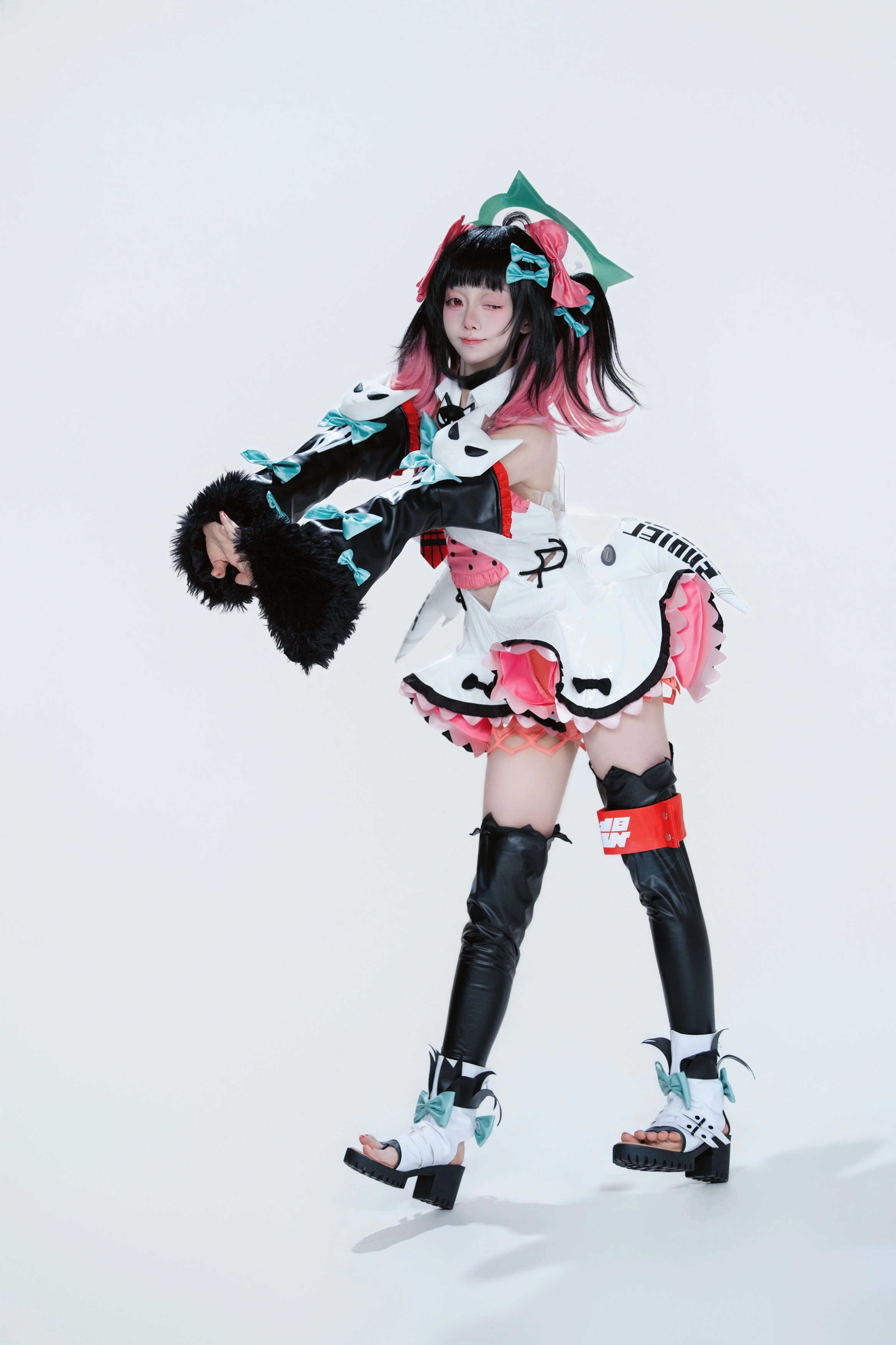 [Nangong Yu cosplay] Zenless Zone Zero Trio's Angels of Delusion, White Studio Texture Maxed Out - Image 2