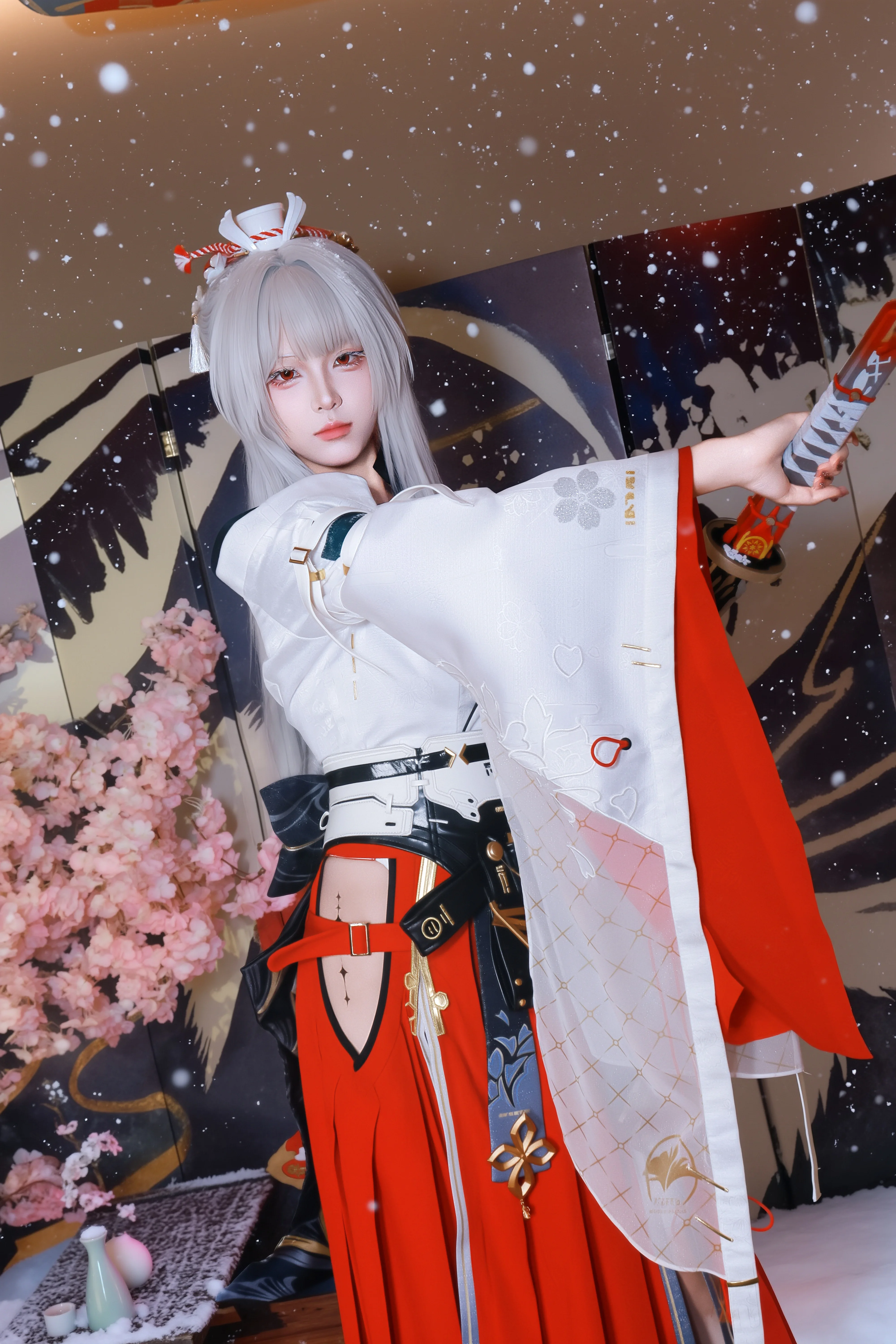 【绯雪cos】雪落之间，还原绯雪的清冷灵动 - 第 3 张