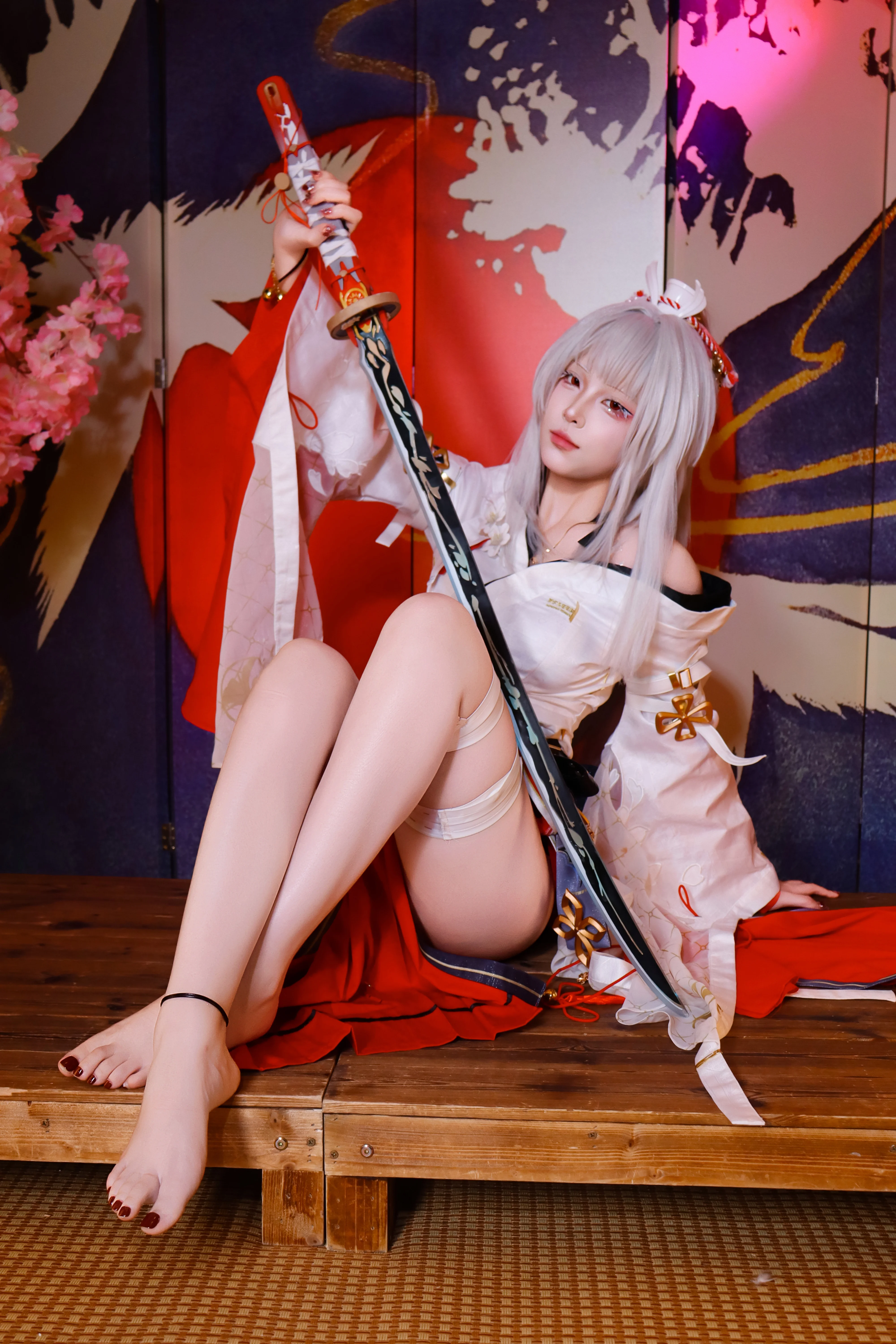 【绯雪cos】鸣潮里的雪中红影