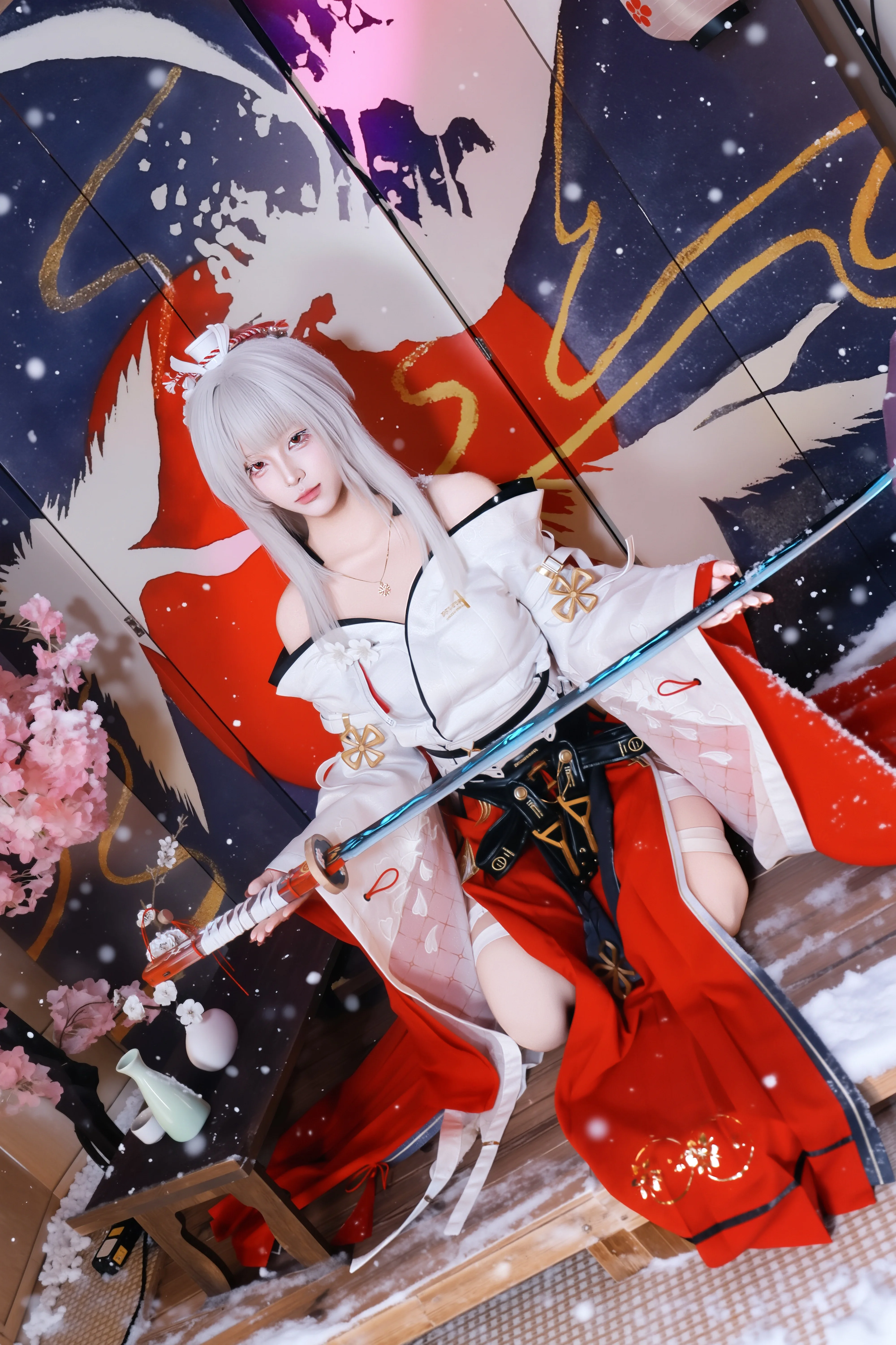 【绯雪cos】鸣潮里的雪中红影 - 第 3 张