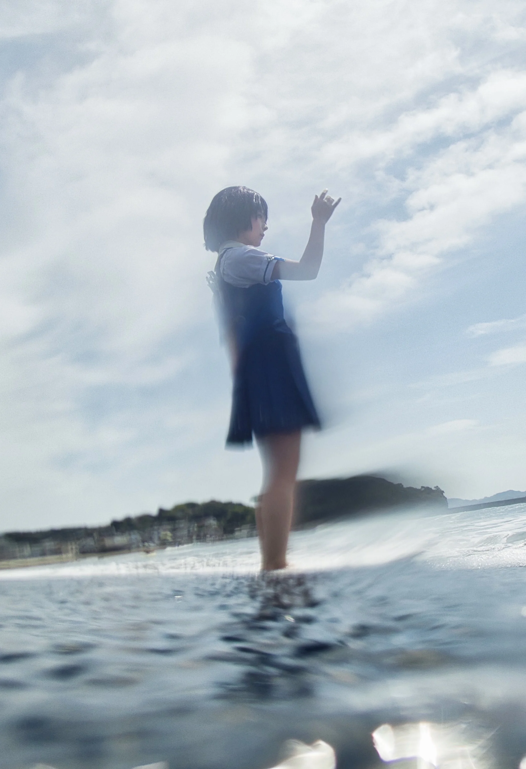 【希儿cos】崩坏3的海边写真，夏Comi摊位见 - 第 1 张