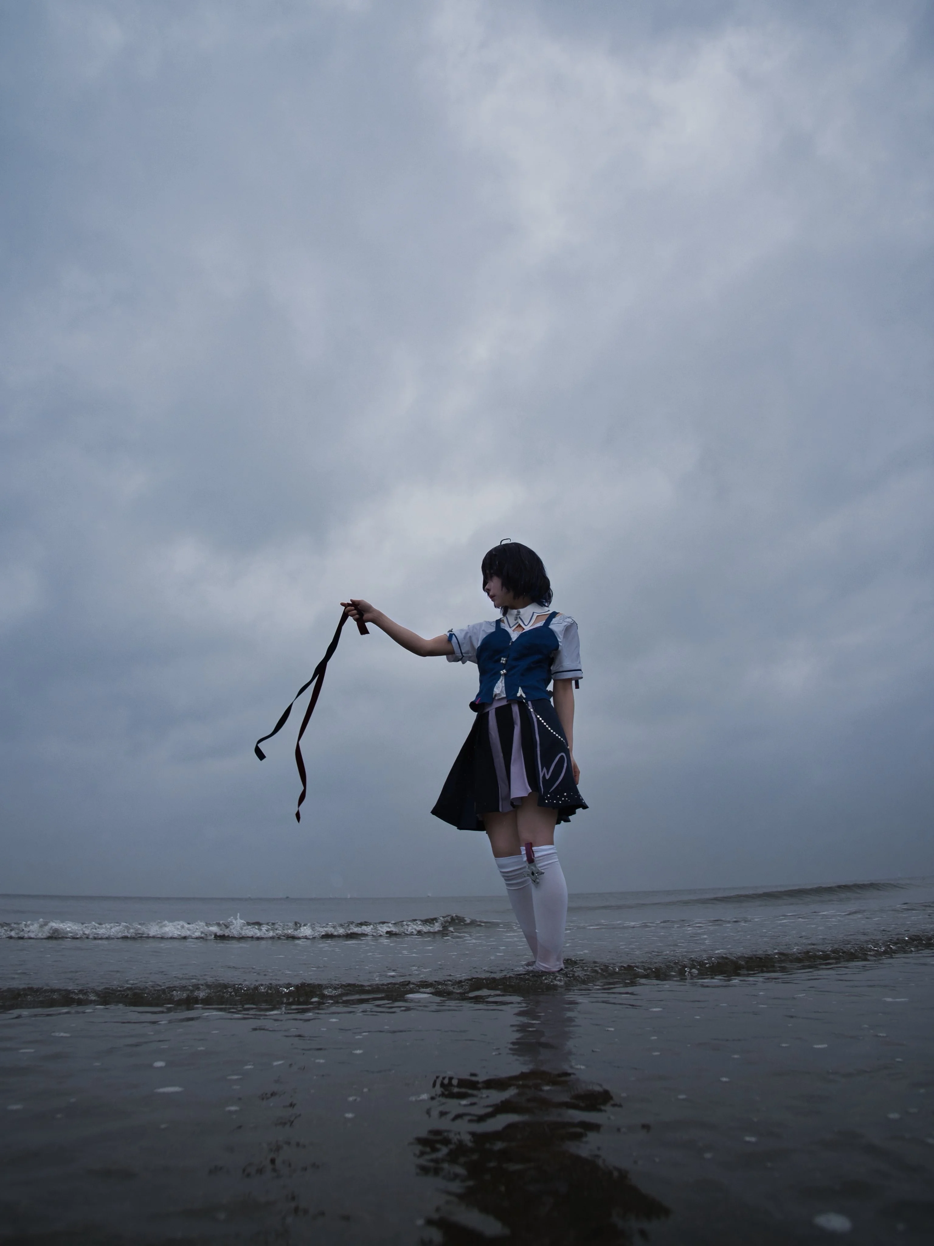 【希儿cos】崩坏3的海边写真，夏Comi摊位见