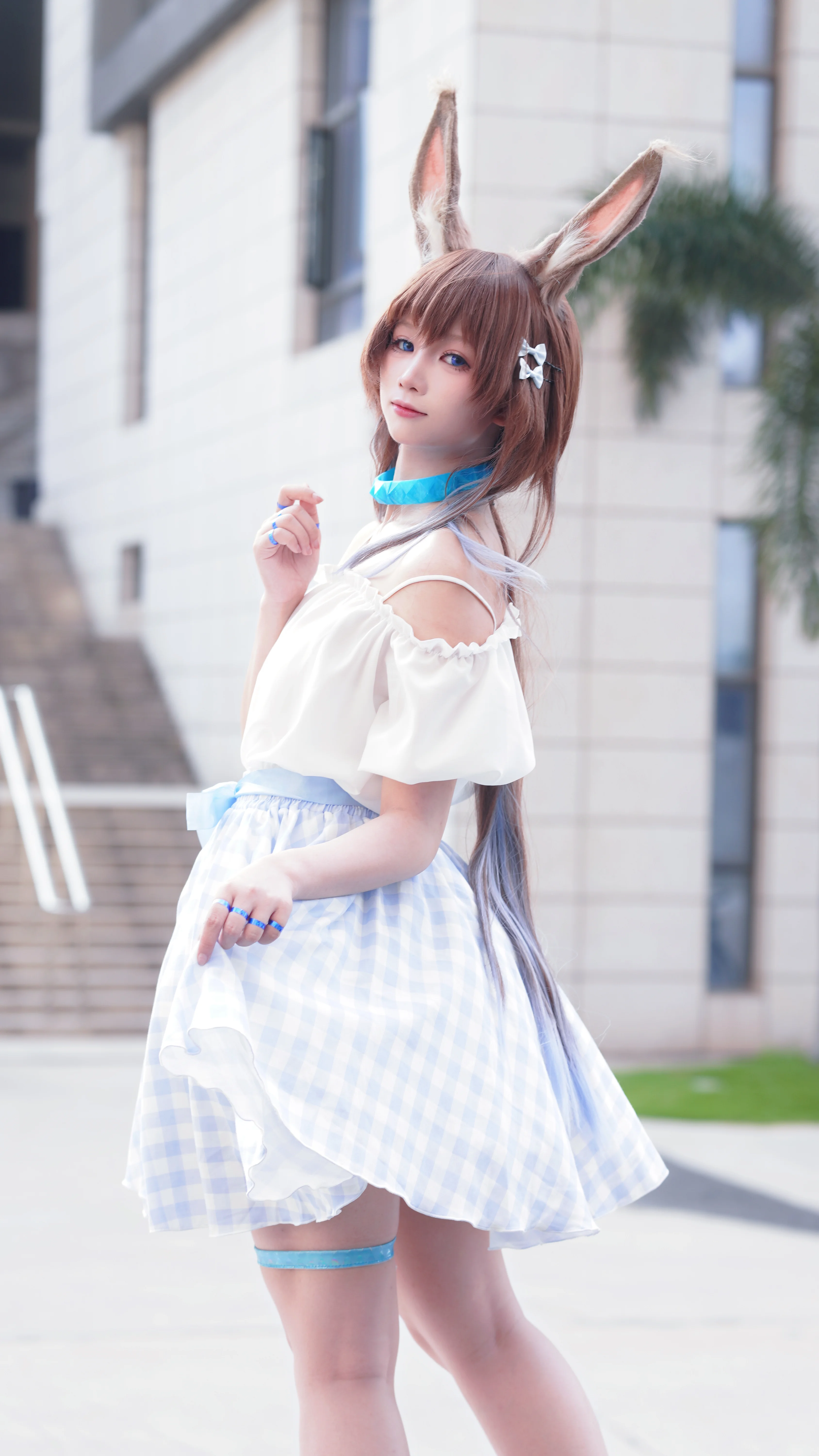 [Amiya cosplay] In Rhodes Island's Daily Life, I Also Want a Refreshing Summer Like This - Image 1
