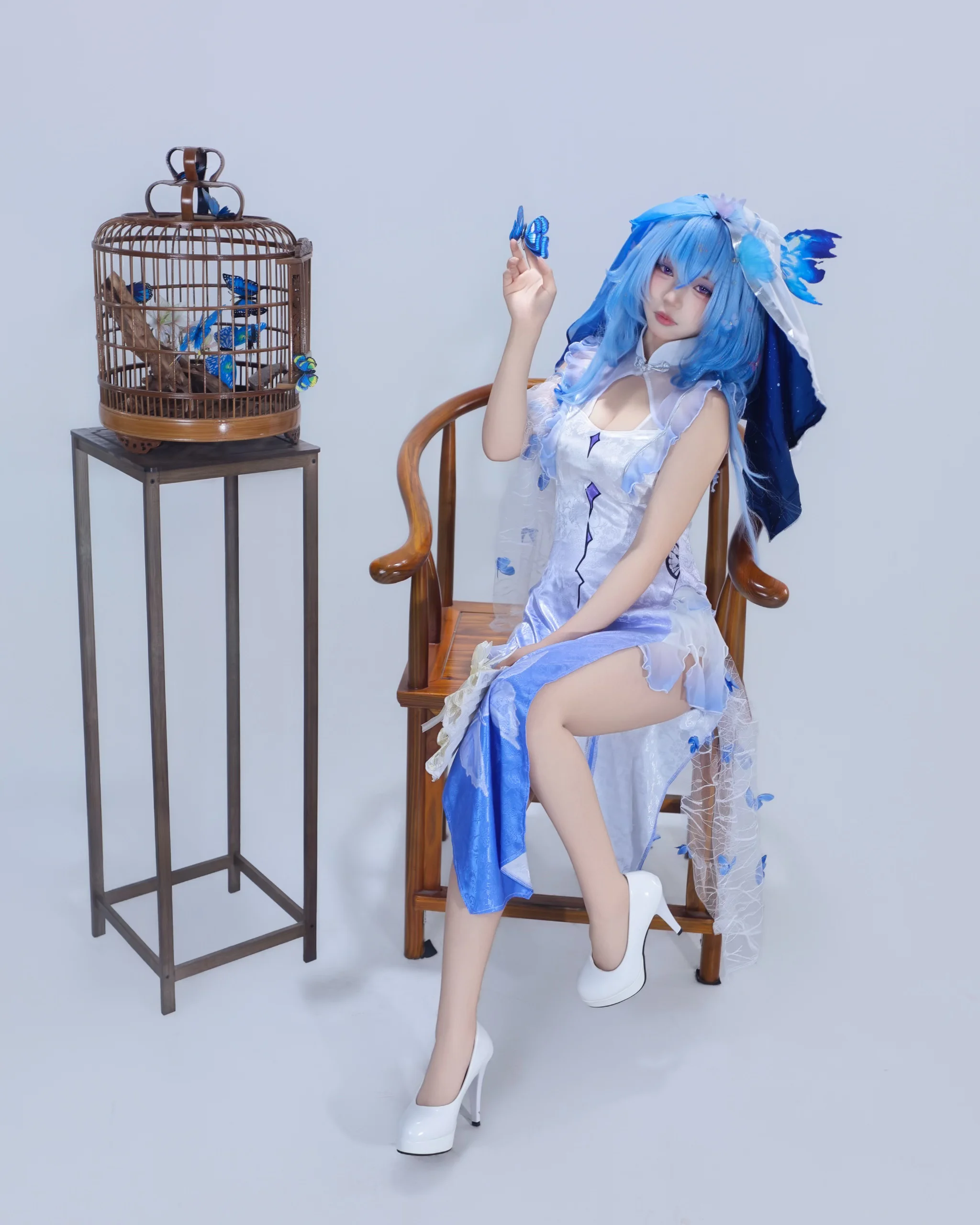 【守岸人cos】藍蝶入旗袍，鳴潮裡的那一抹清冷藍