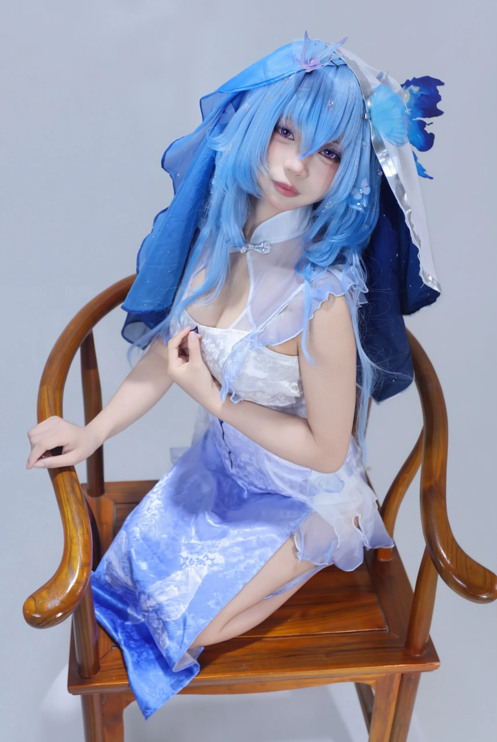 【守岸人cos】藍蝶入旗袍，鳴潮裡的那一抹清冷藍 - 第 3 張