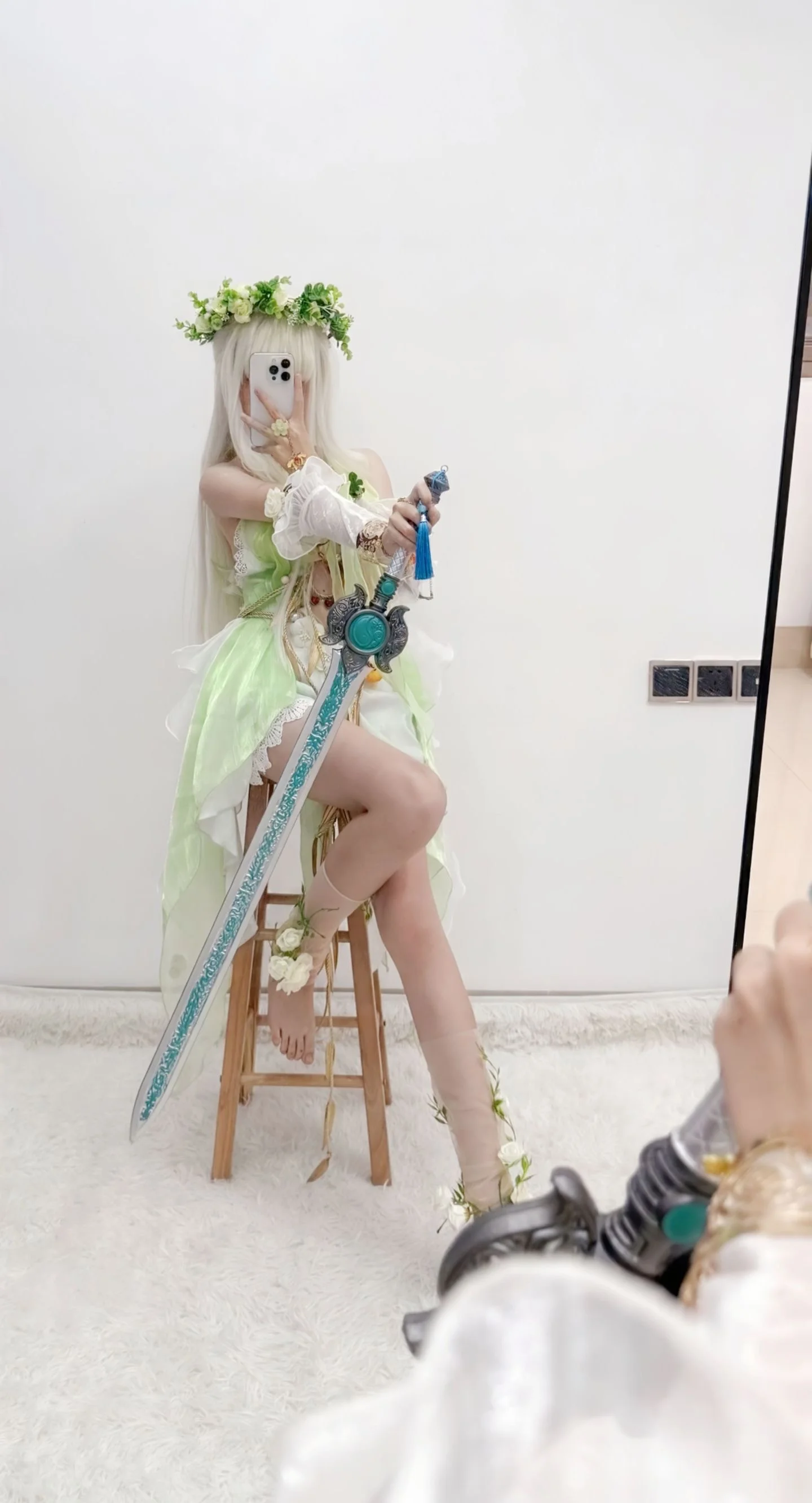 【殷紫萍cos】浅绿轻纱下的花间游侠 - 第 1 张