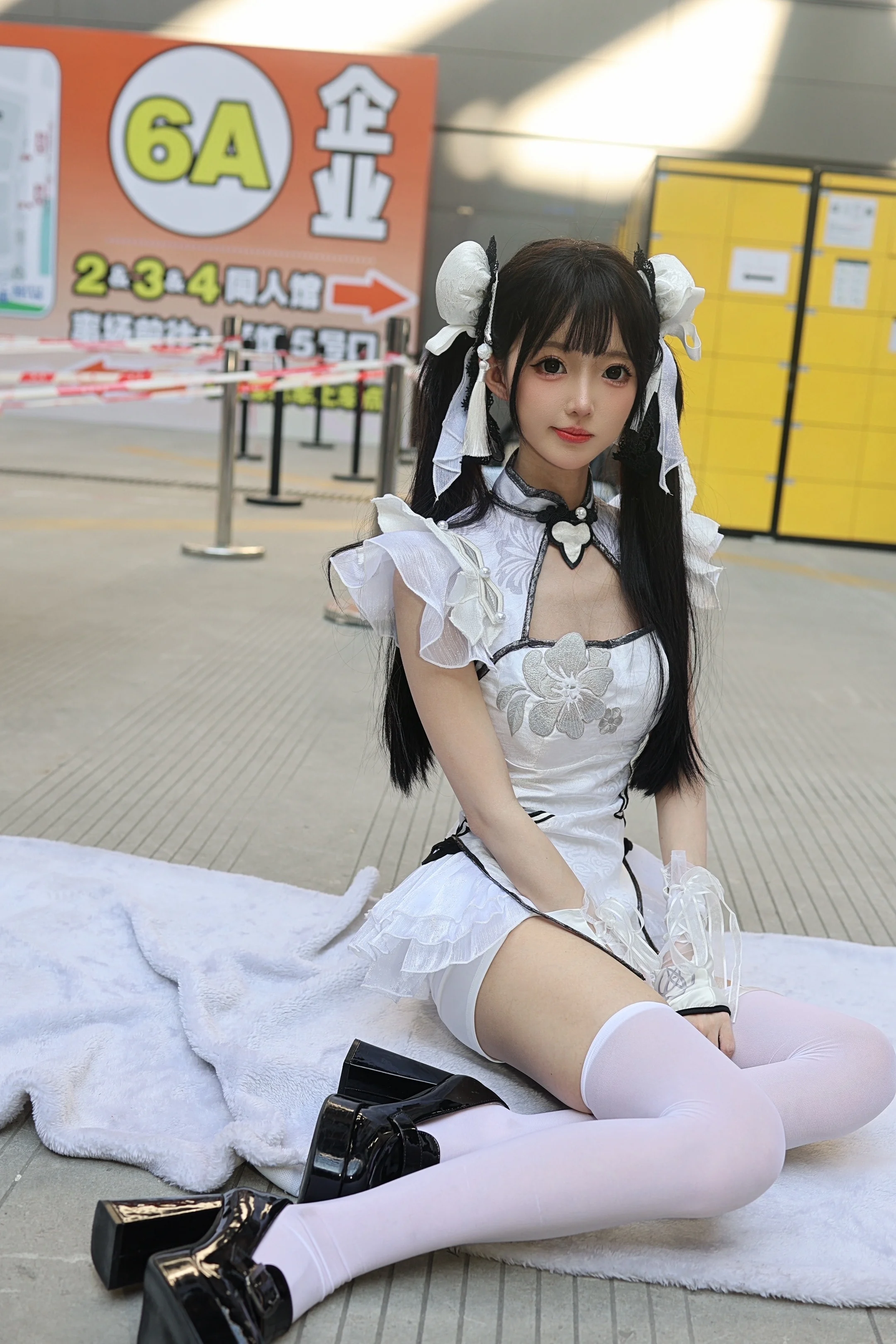 【殷紫萍cos】漫展现场的灵动瞬间，还原角色的魅力