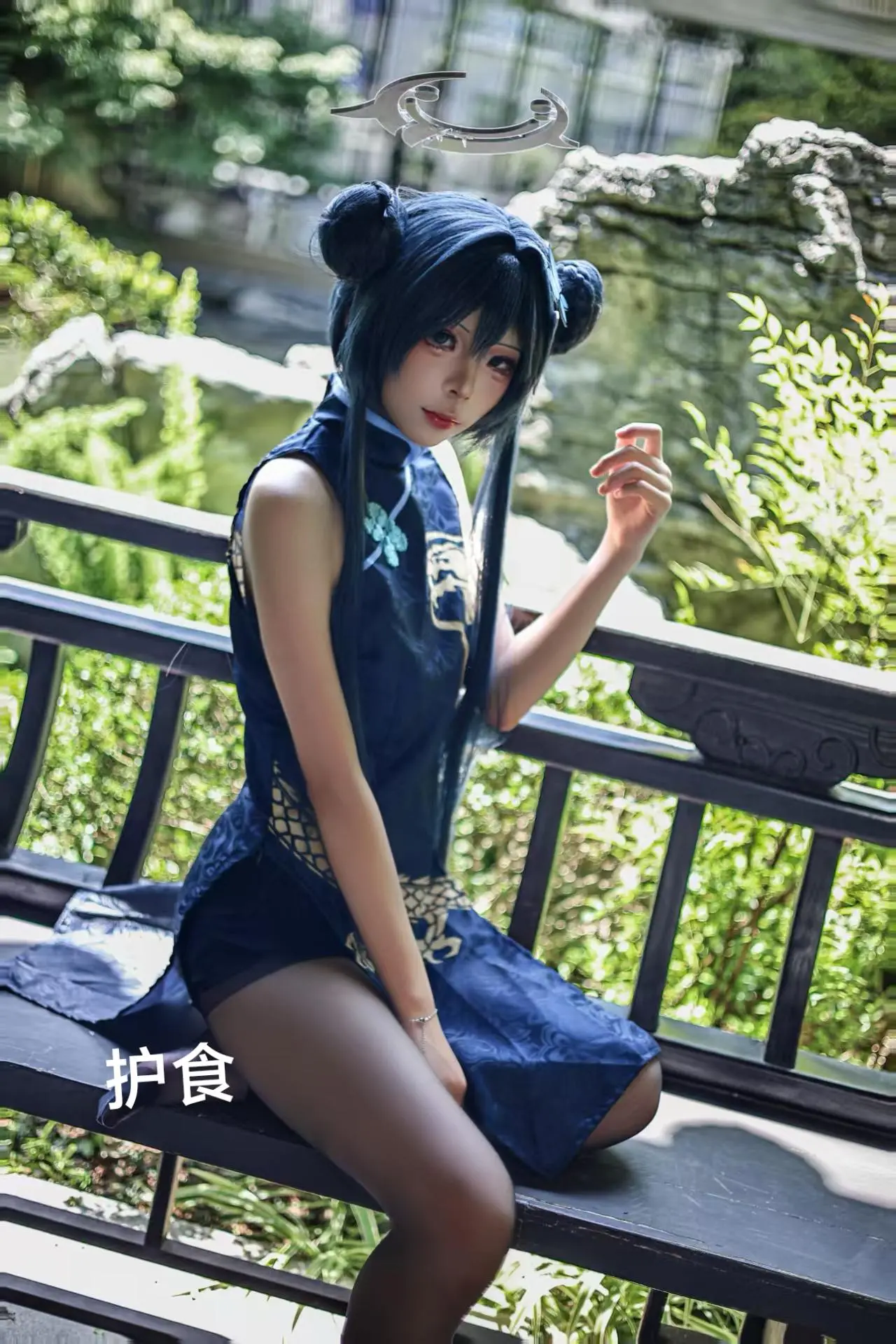 【妃咲cos】碧藍檔案裡的旗袍少女，園林中的靜謐一刻