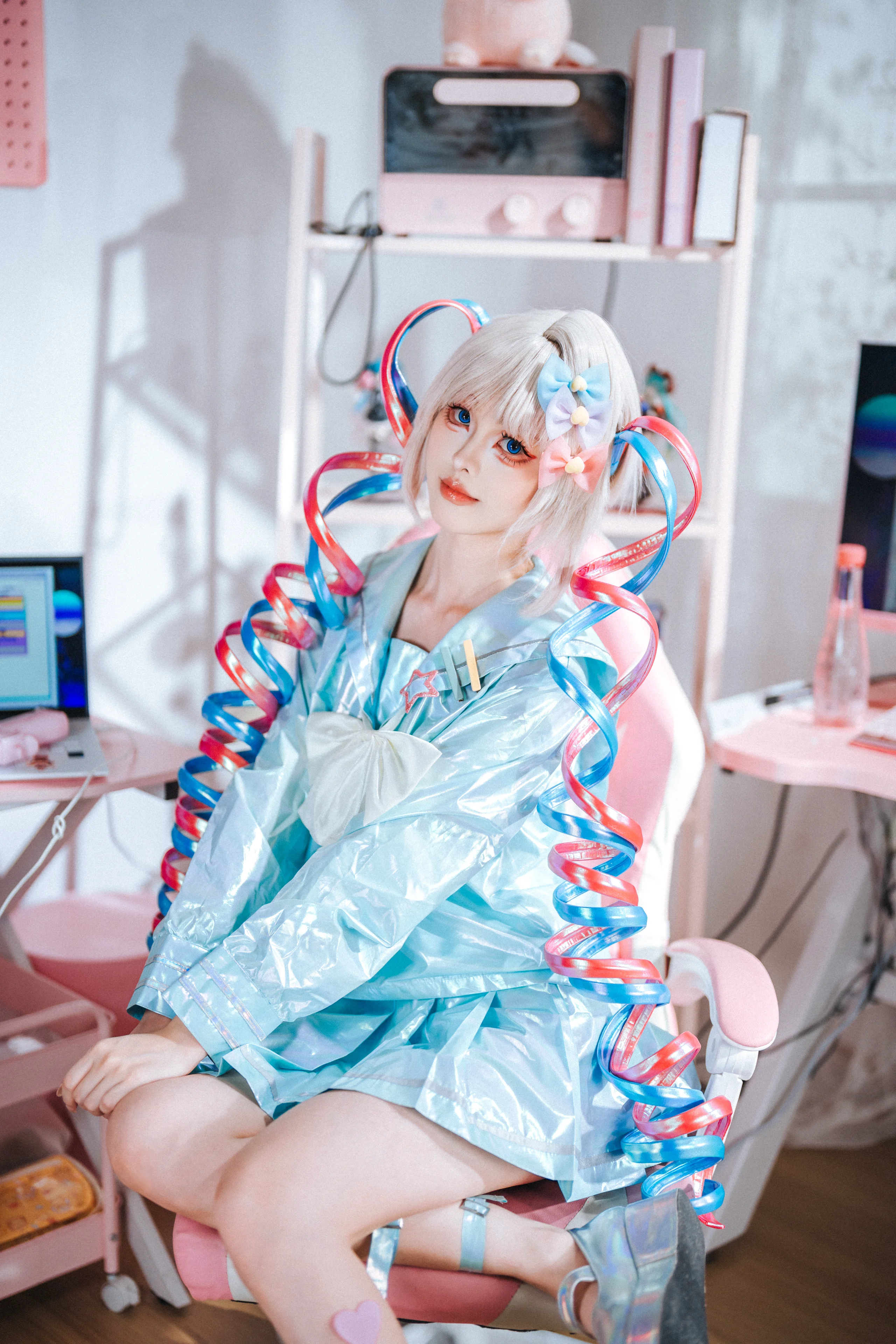 [KAngel cosplay] NEEDY GIRL OVERDOSE: Transforming into an Internet Angel in Cyber Waves