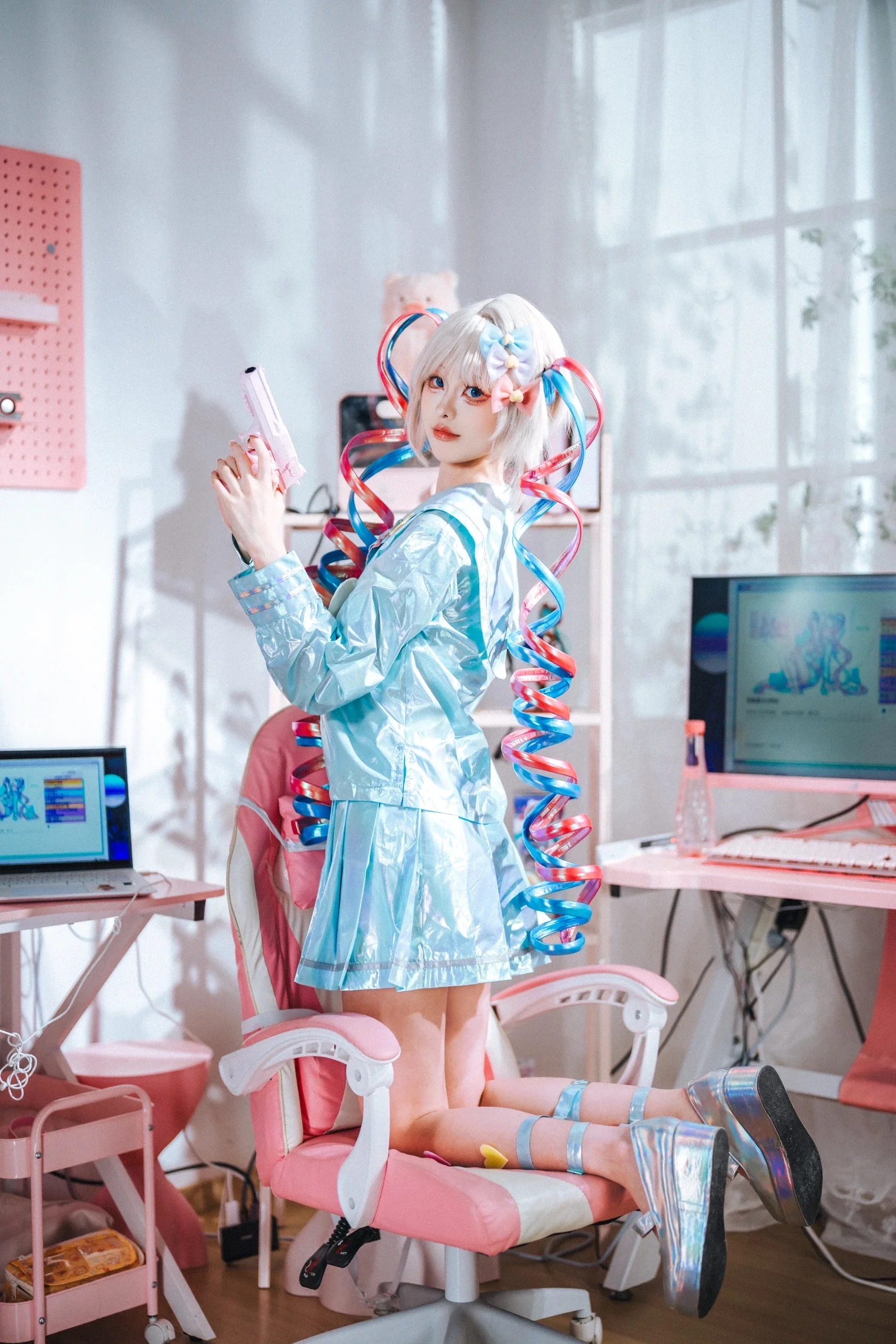 【超天醬cos】現實裡還原主播女孩重度依賴的遊戲日常 - 第 2 張