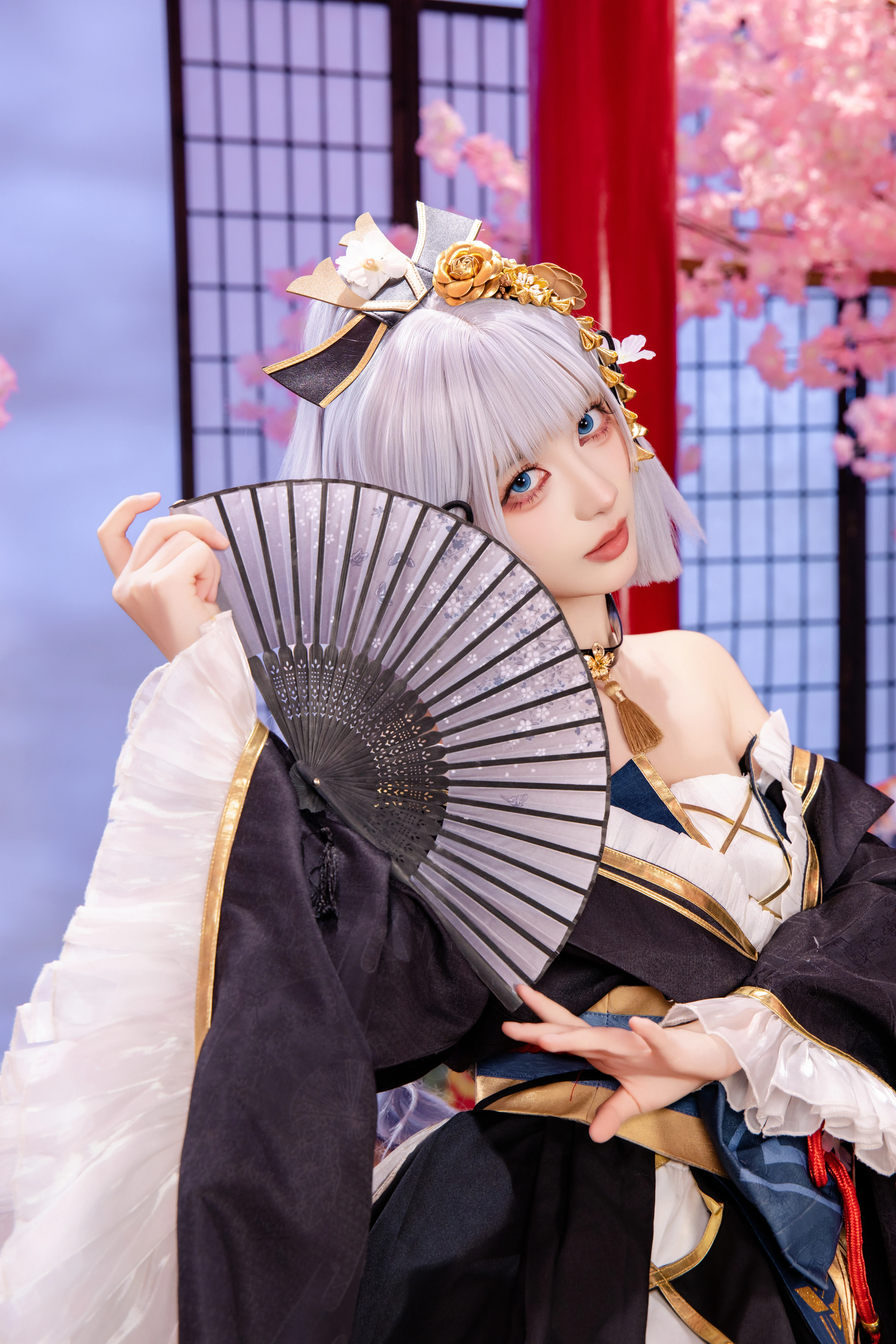 【神里绫华cos】樱花树下的和风改良造型与蓝瞳回眸 - 第 7 张