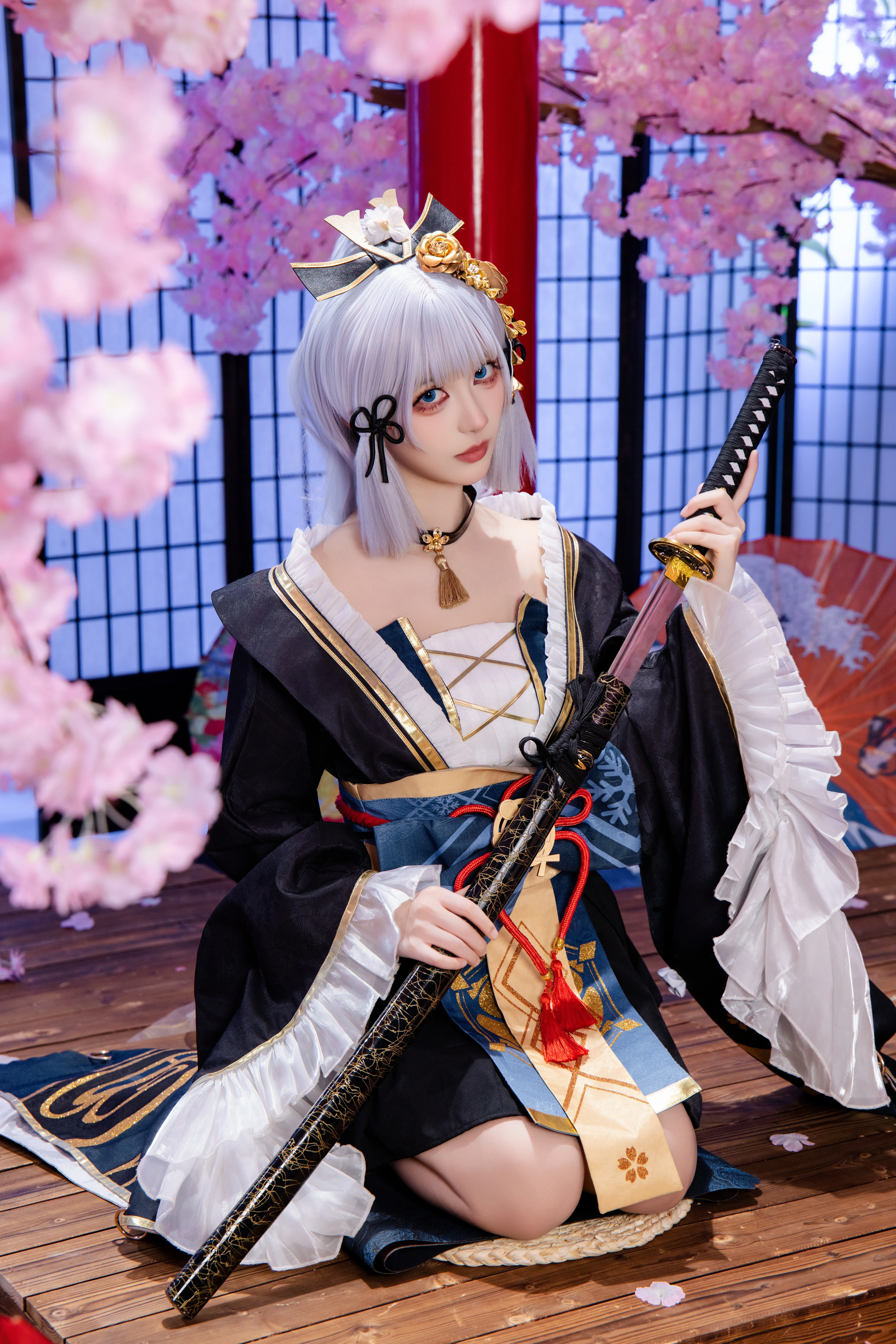 【神里绫华cos】樱花树下的和风改良造型与蓝瞳回眸 - 第 8 张