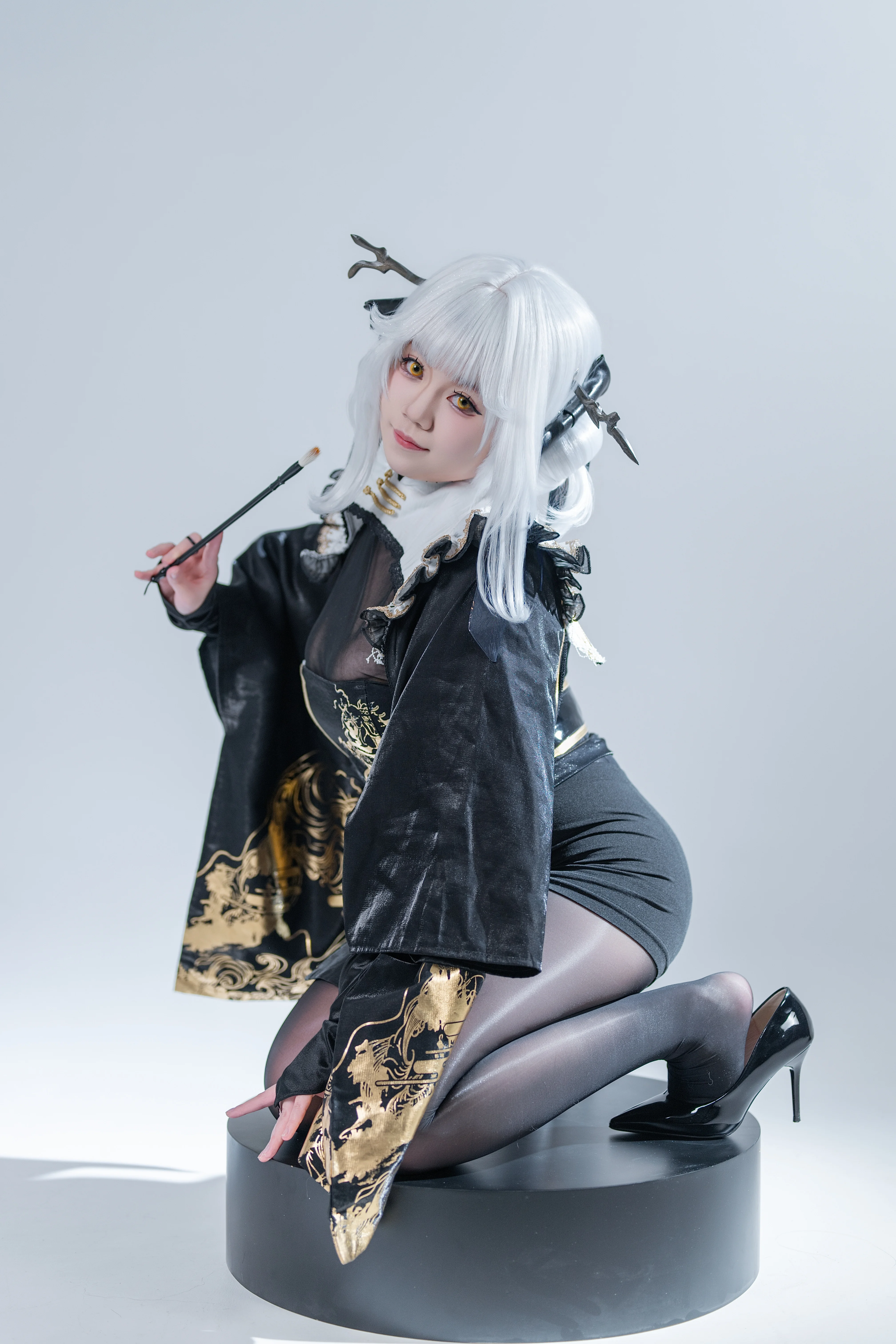 [Blanc Cosplay] Goddess of Victory: NIKKE, the Blessing of Fortune from the White-Haired Bunny Girl - Image 1