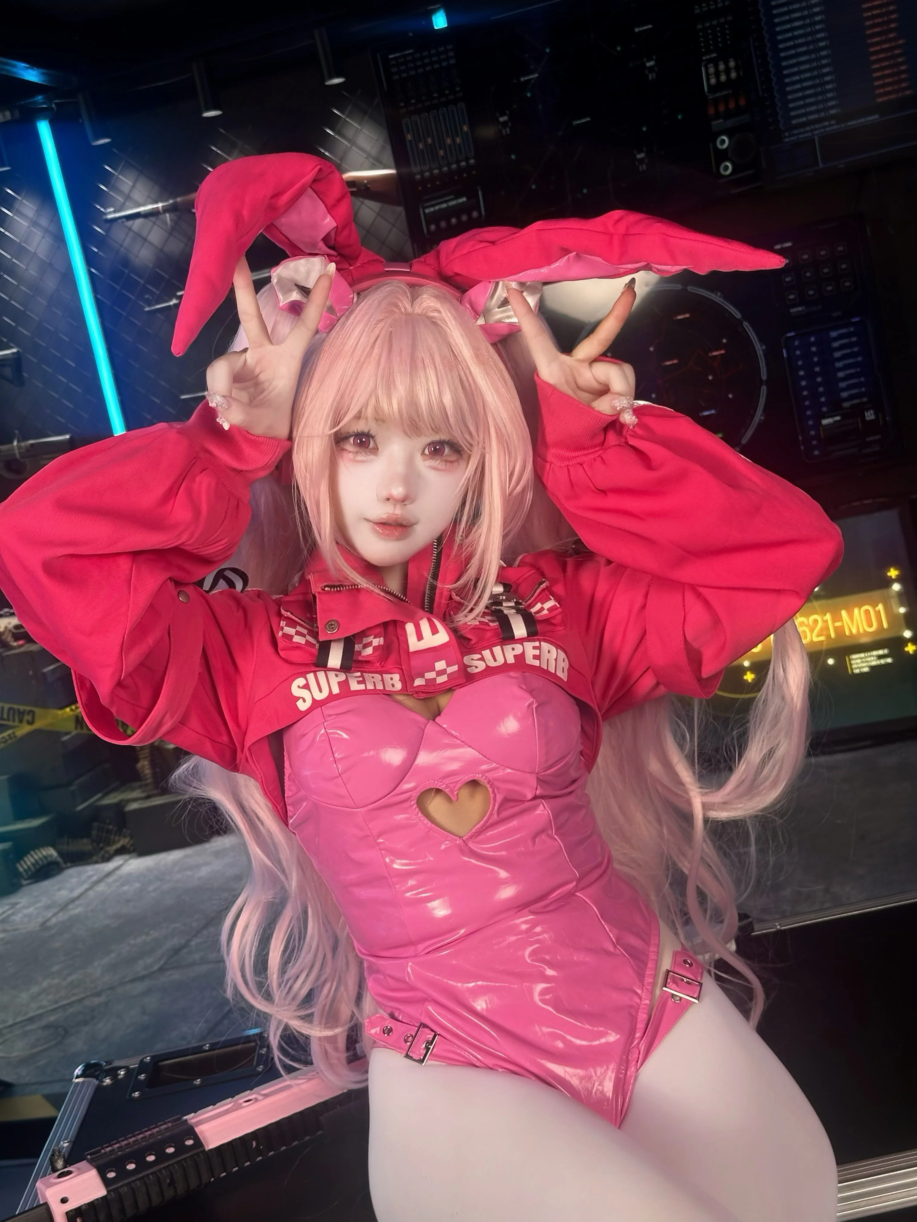 【愛麗絲cos】nikke勝利女神，賽博街道的粉色狙擊手 - 第 4 張
