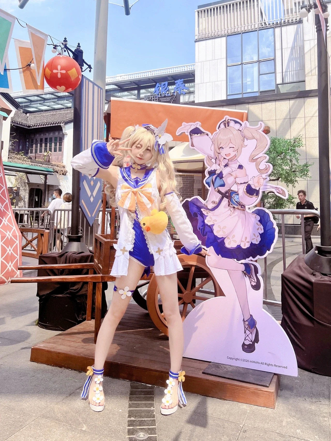 【芭芭拉cos】原神夏日水手服造型线下打卡 - 第 2 张