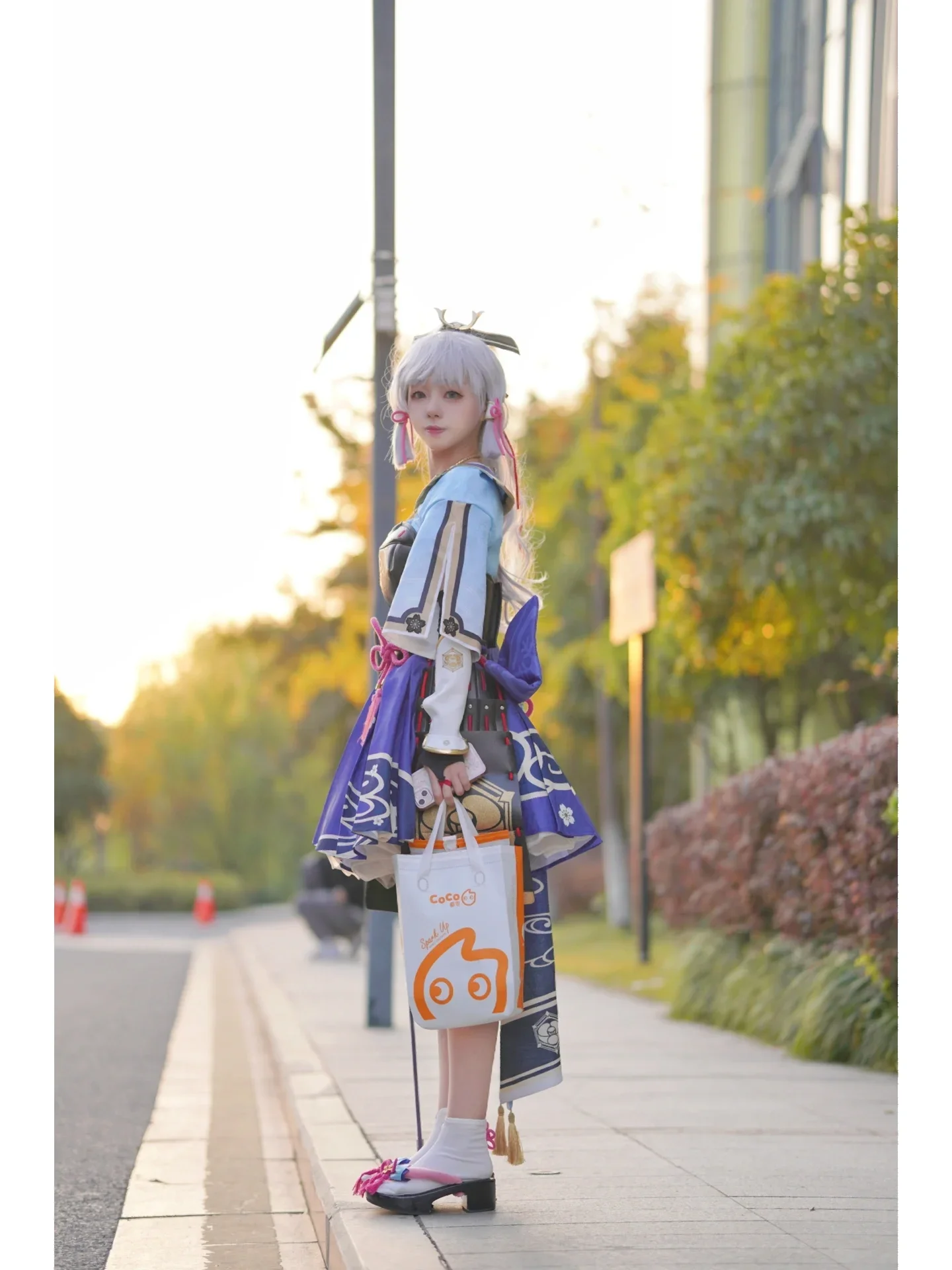 [Kamisato Ayaka Cosplay] Genshin Impact Kamisato Ayaka's Street Milk Tea Time - Image 3