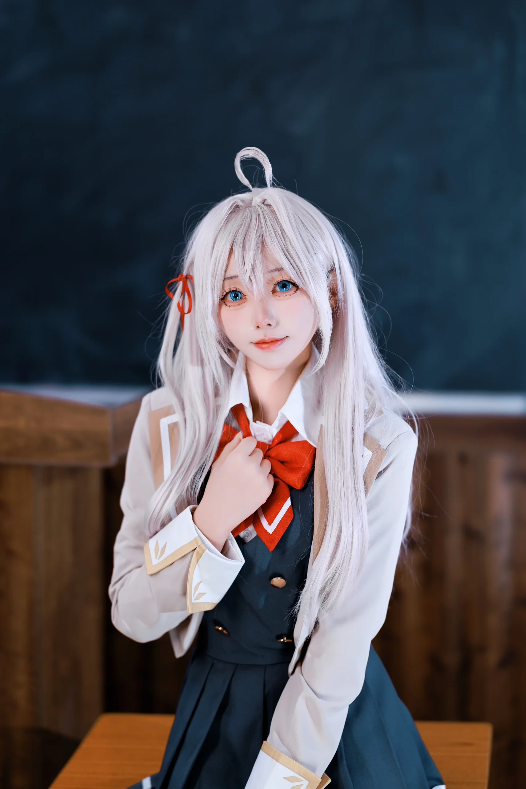 【艾莉同学cos】教室里的放学后，还原不时地以俄语遮羞的邻座艾莉同学 - 第 12 张