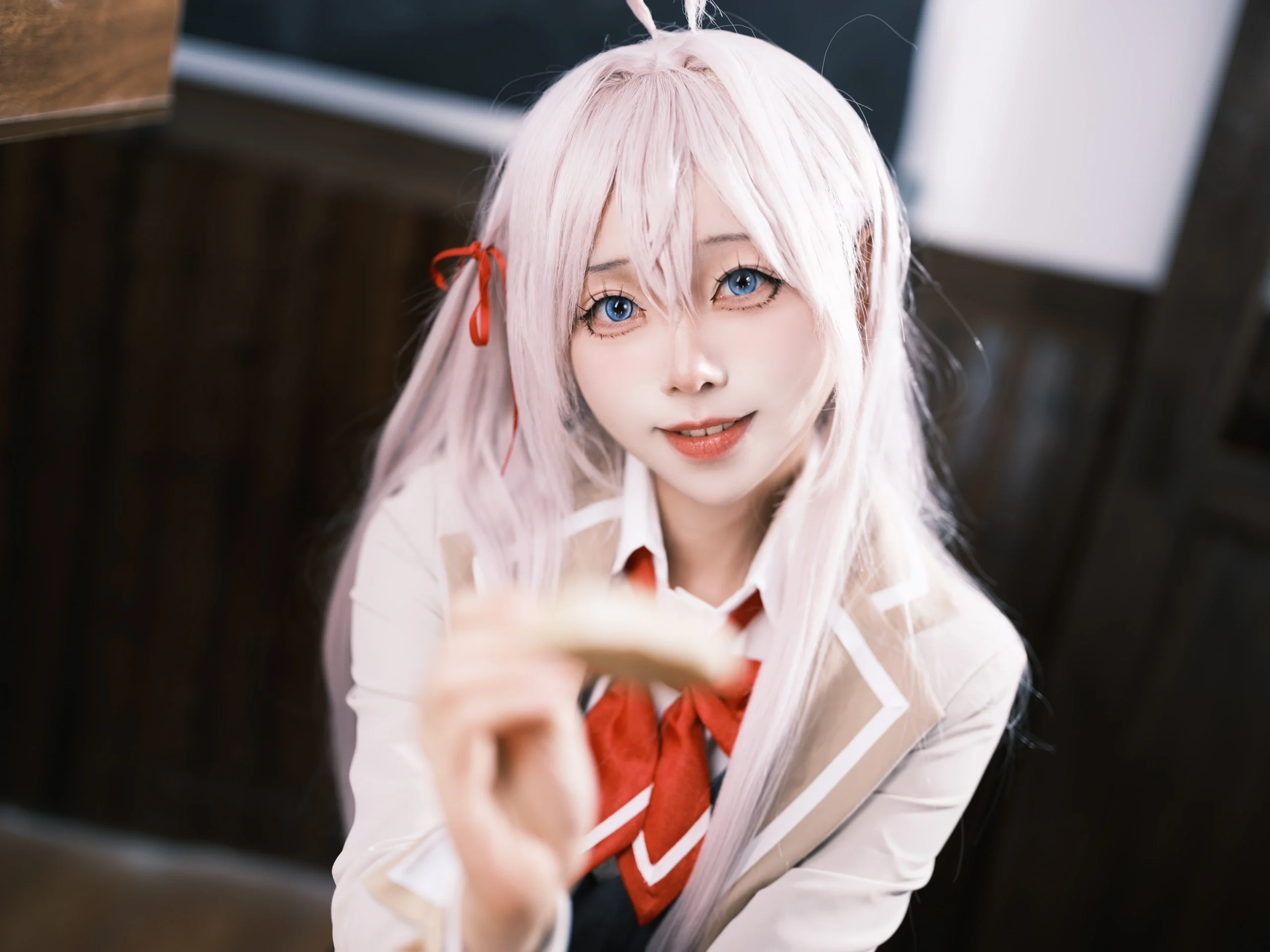 【艾莉同学cos】教室里的放学后，还原不时地以俄语遮羞的邻座艾莉同学 - 第 3 张
