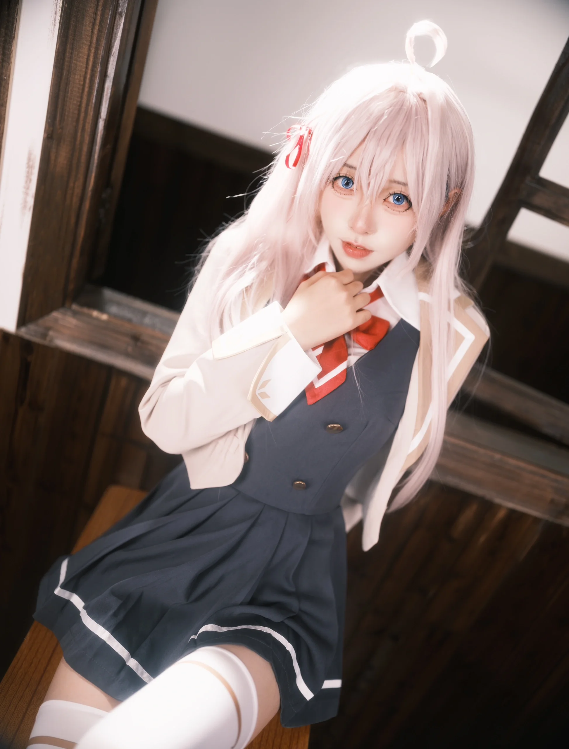 【艾莉同学cos】教室里的放学后，还原不时地以俄语遮羞的邻座艾莉同学 - 第 4 张