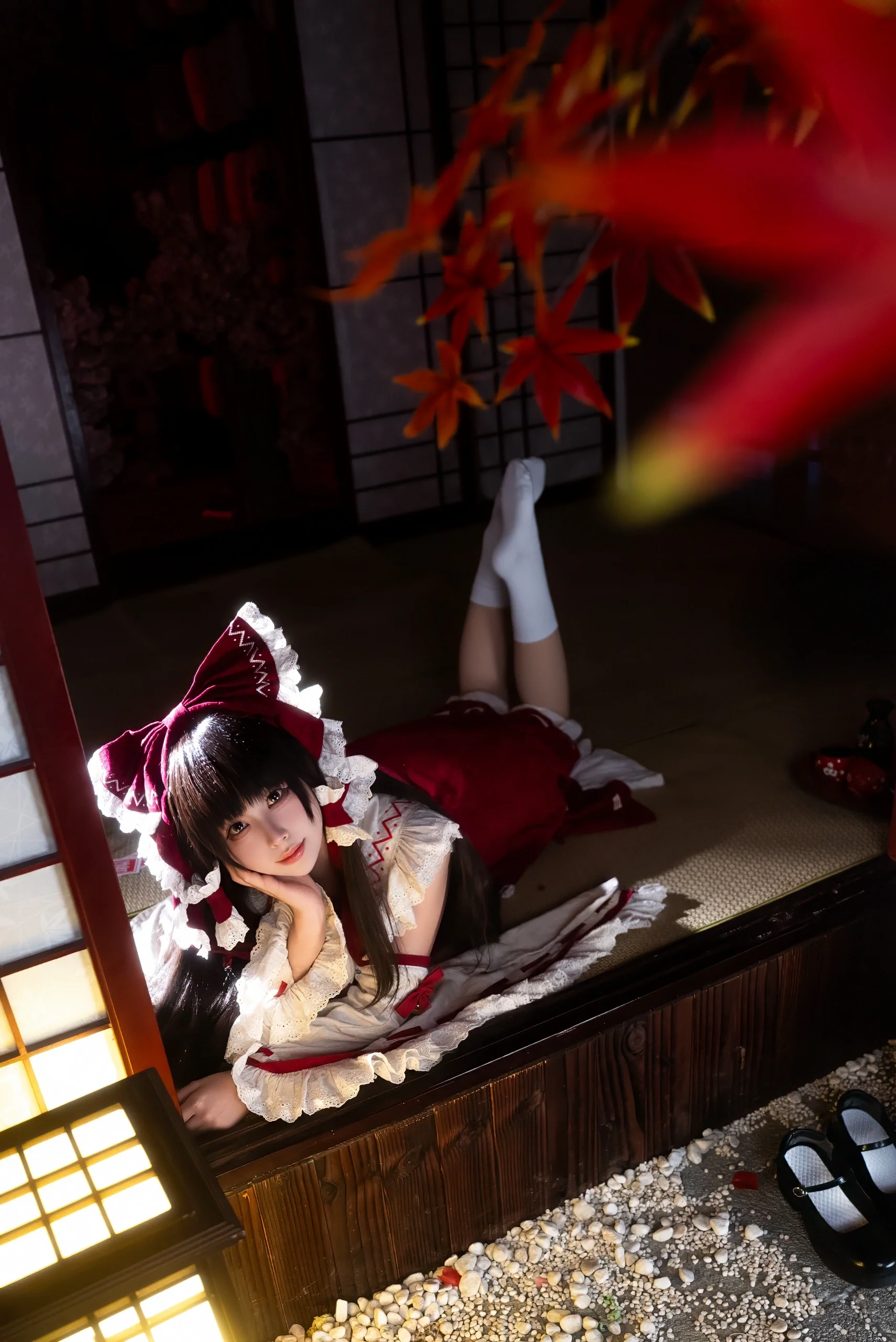 【博丽灵梦cos】东方project红白巫女的枫叶和室时光 - 第 7 张