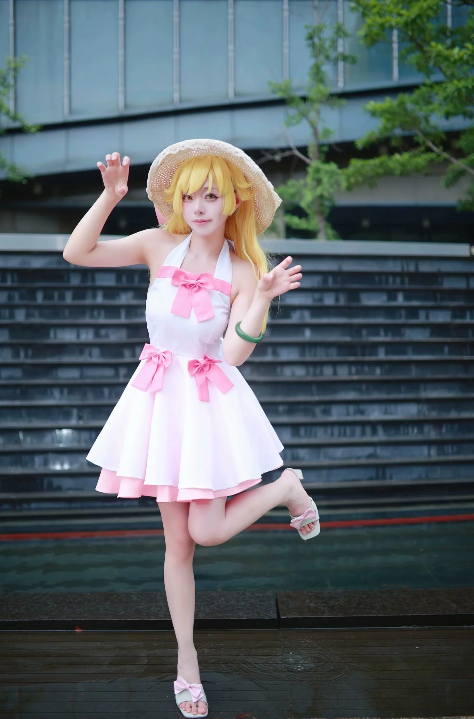 [忍野忍cos] 夏日的金发吸血鬼，漫步在《化物语》的明媚光影里