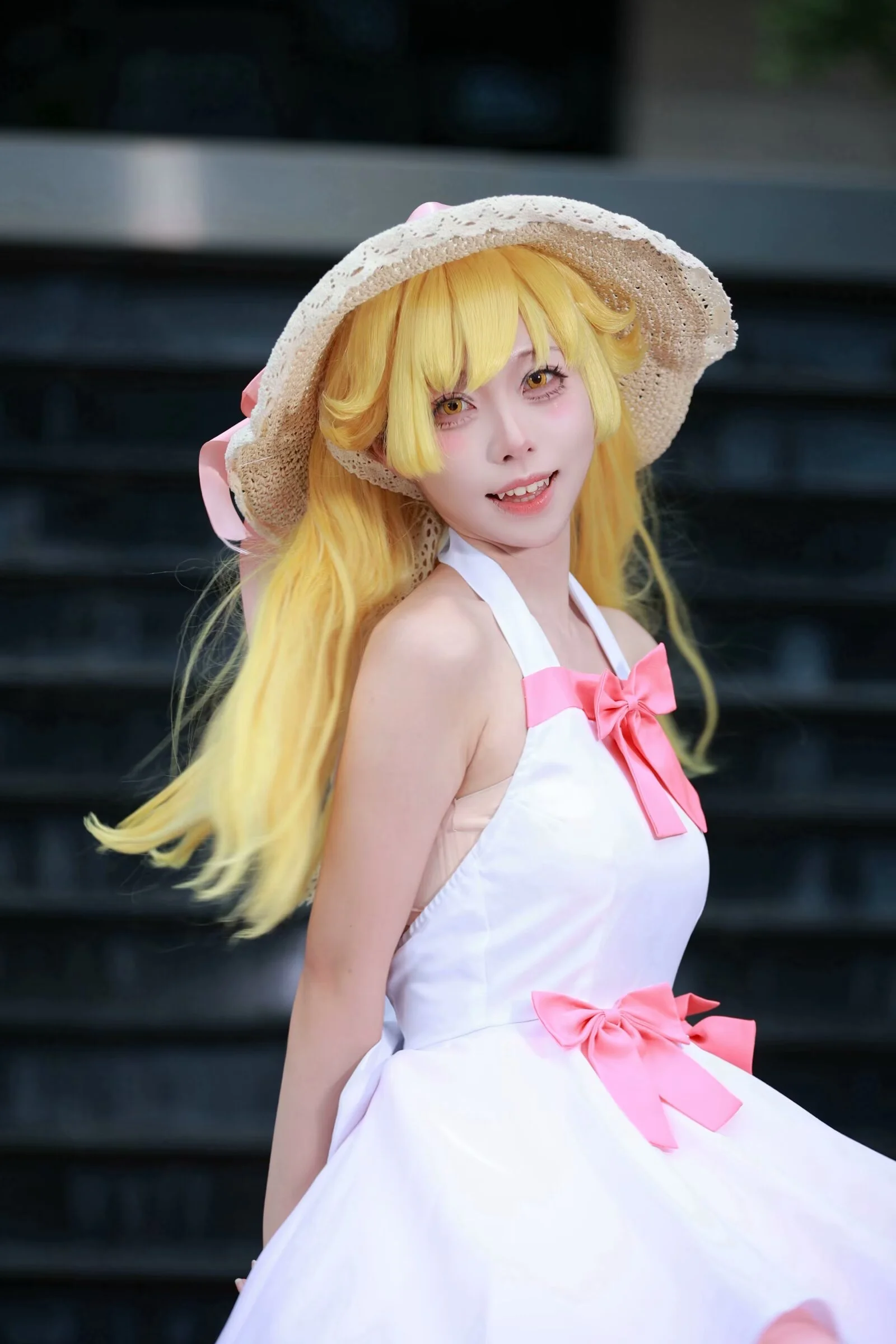 [忍野忍cos] 夏日的金发吸血鬼，漫步在《化物语》的明媚光影里 - 第 4 张