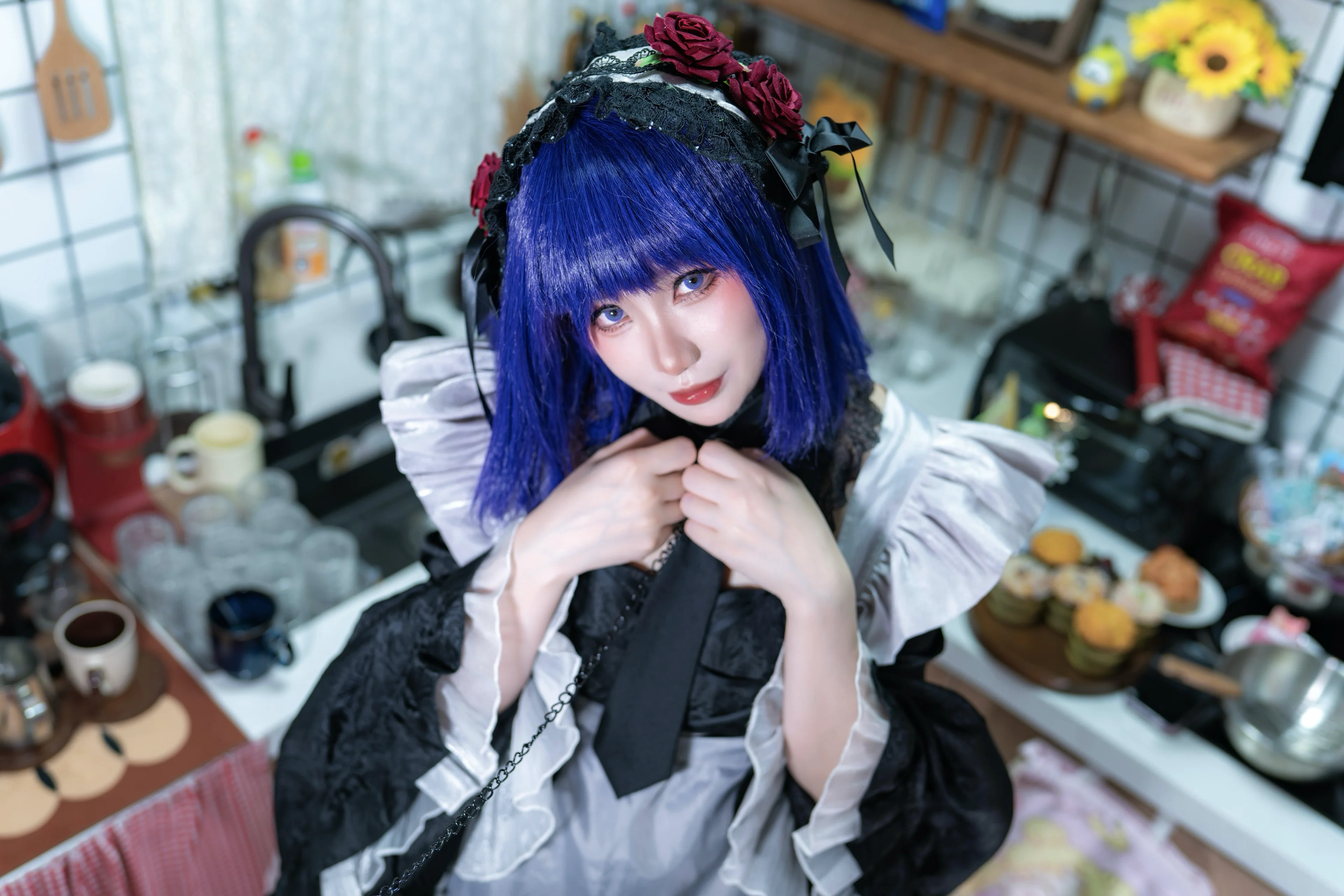【黑江雫cos】更衣人偶墜入愛河，魔法少女的慵懶居家時刻 - 第 2 張