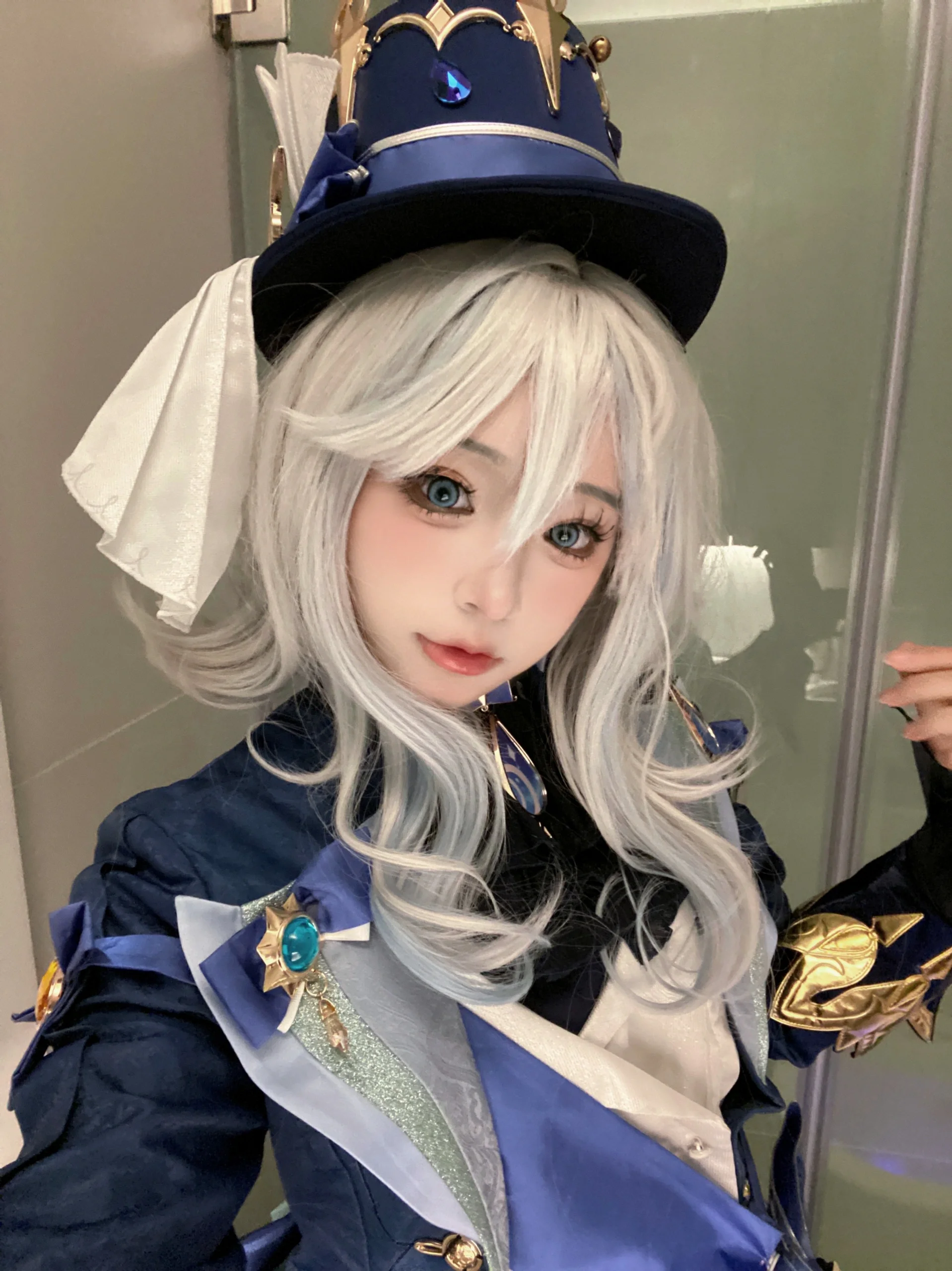【芙宁娜cos】欢迎来到水的国度，自拍记录与日常演绎 - 第 1 张