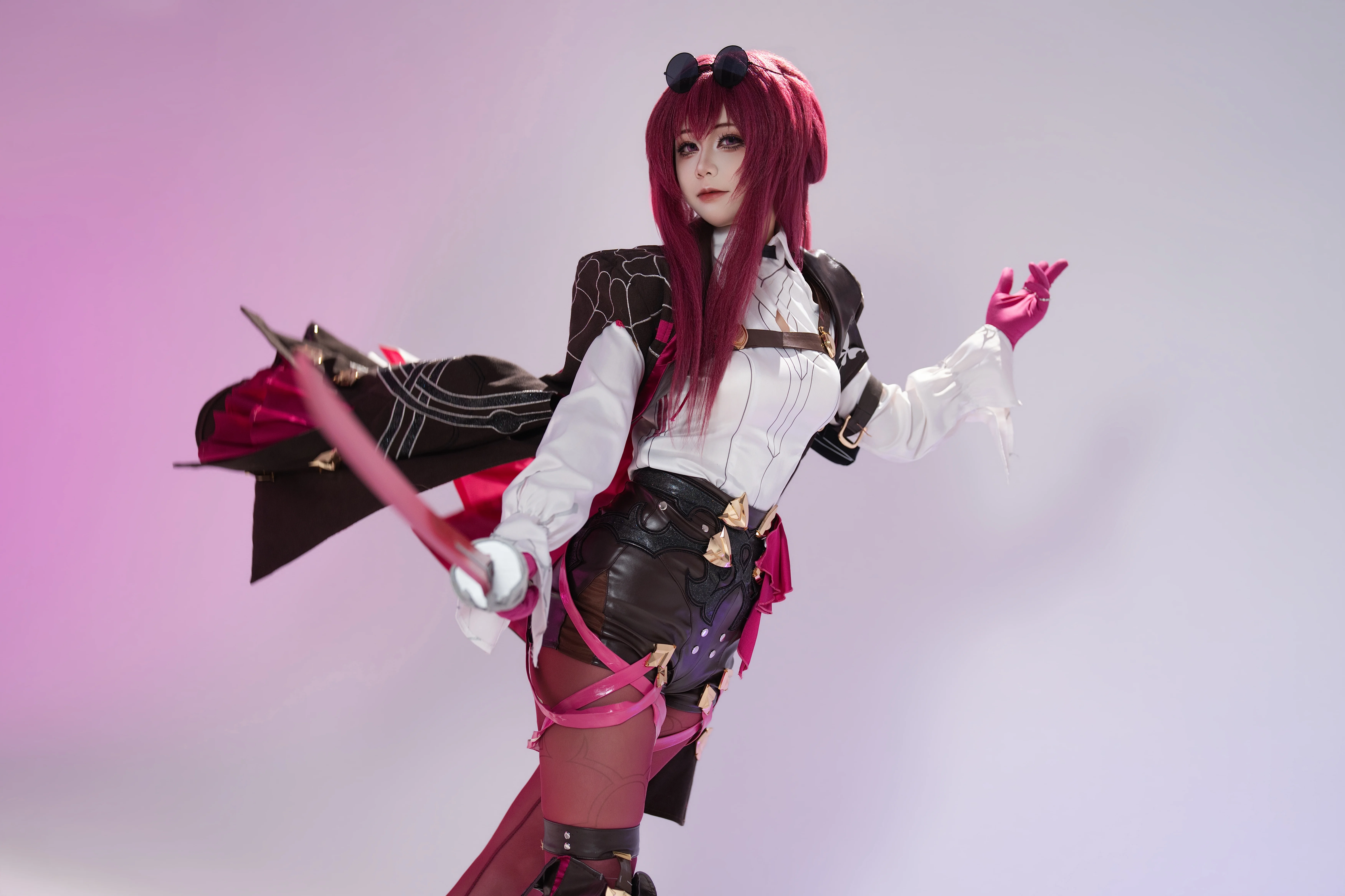 【卡芙卡cos】崩坏星穹铁道三周年纪念，用这组正片展现角色的战斗质感 - 第 4 张