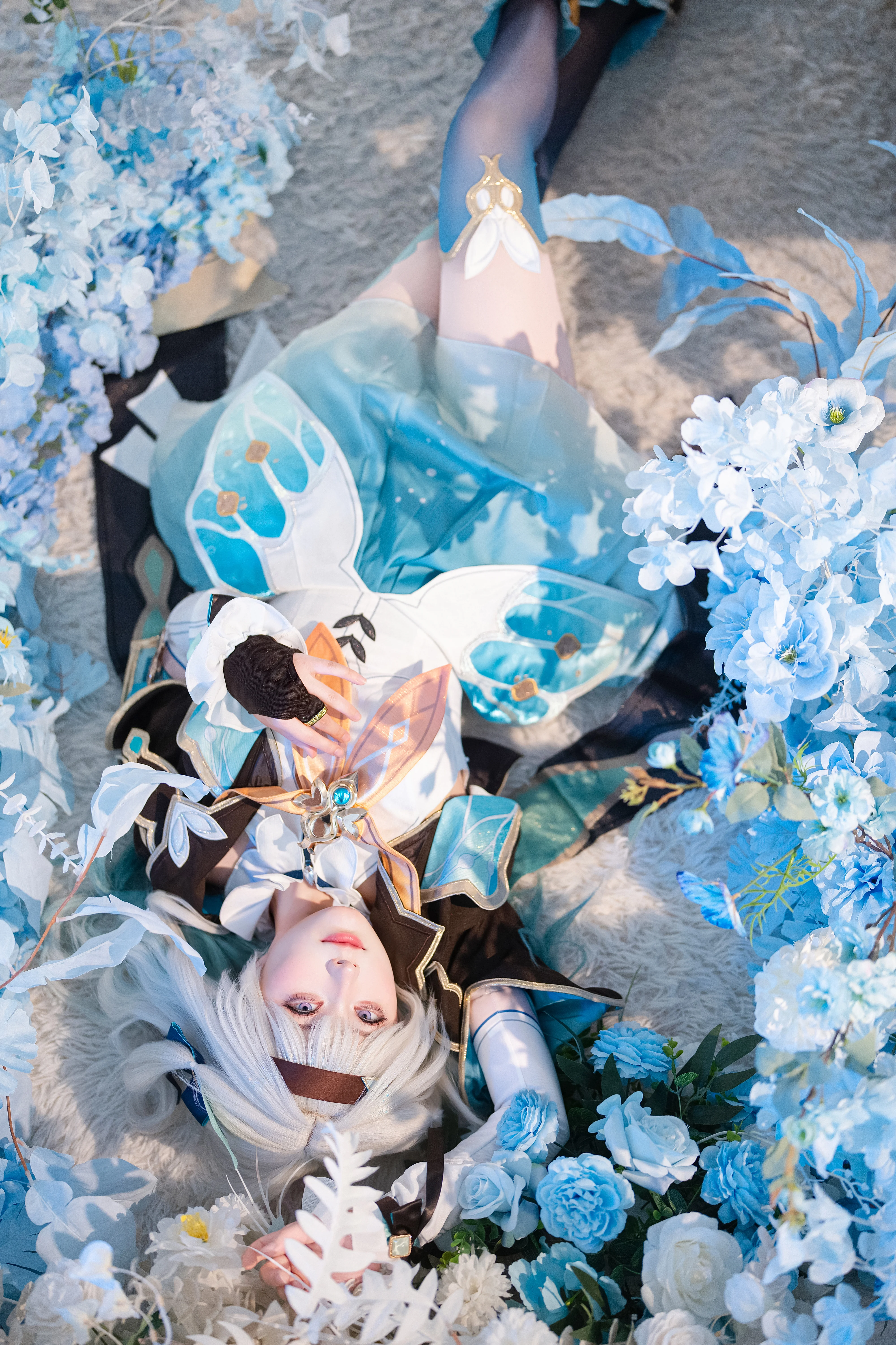 【流萤cos】崩坏星穹铁道，蓝白花海与光影的定格 - 第 1 张
