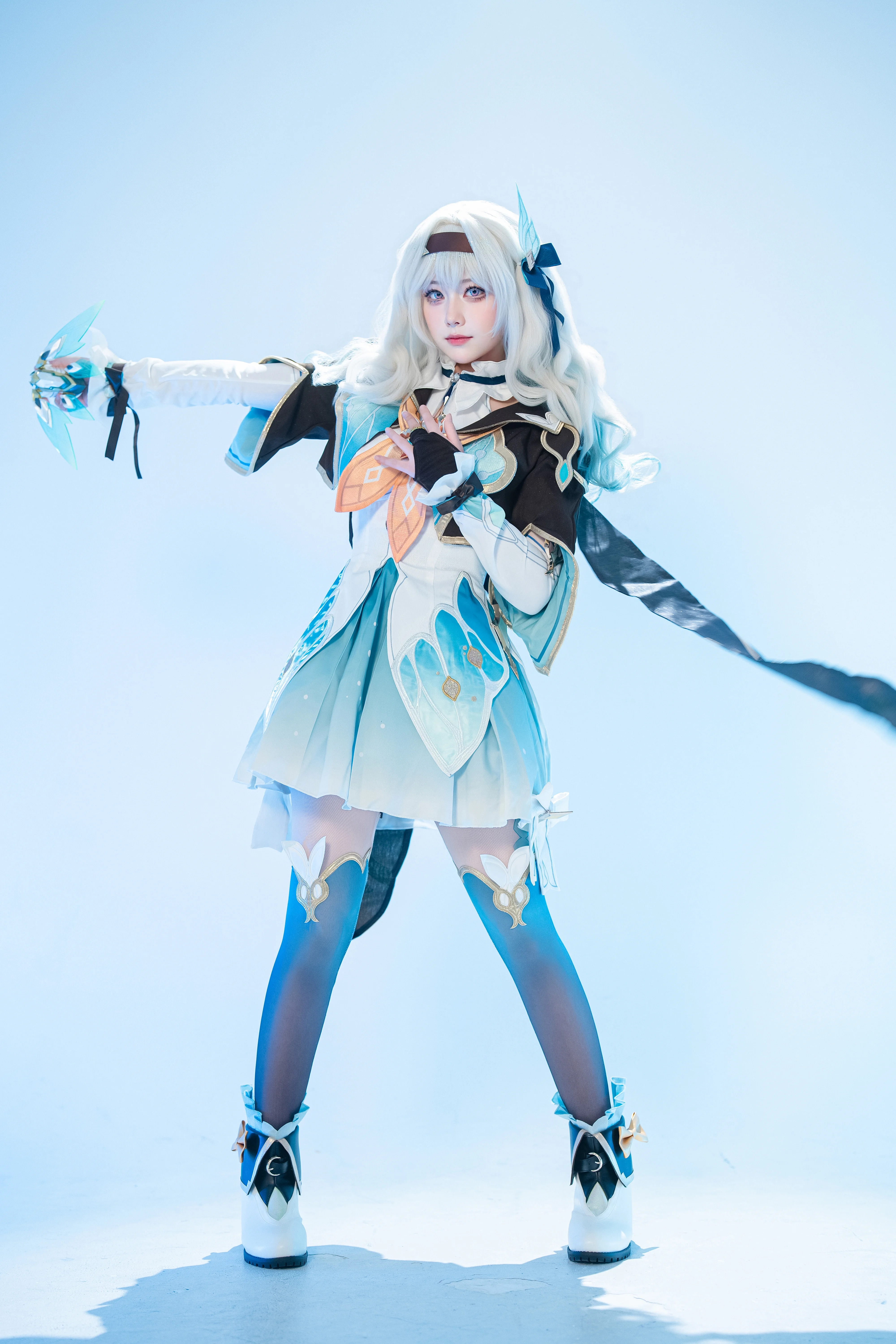 【流萤cos】崩坏星穹铁道，蓝白花海与光影的定格 - 第 3 张