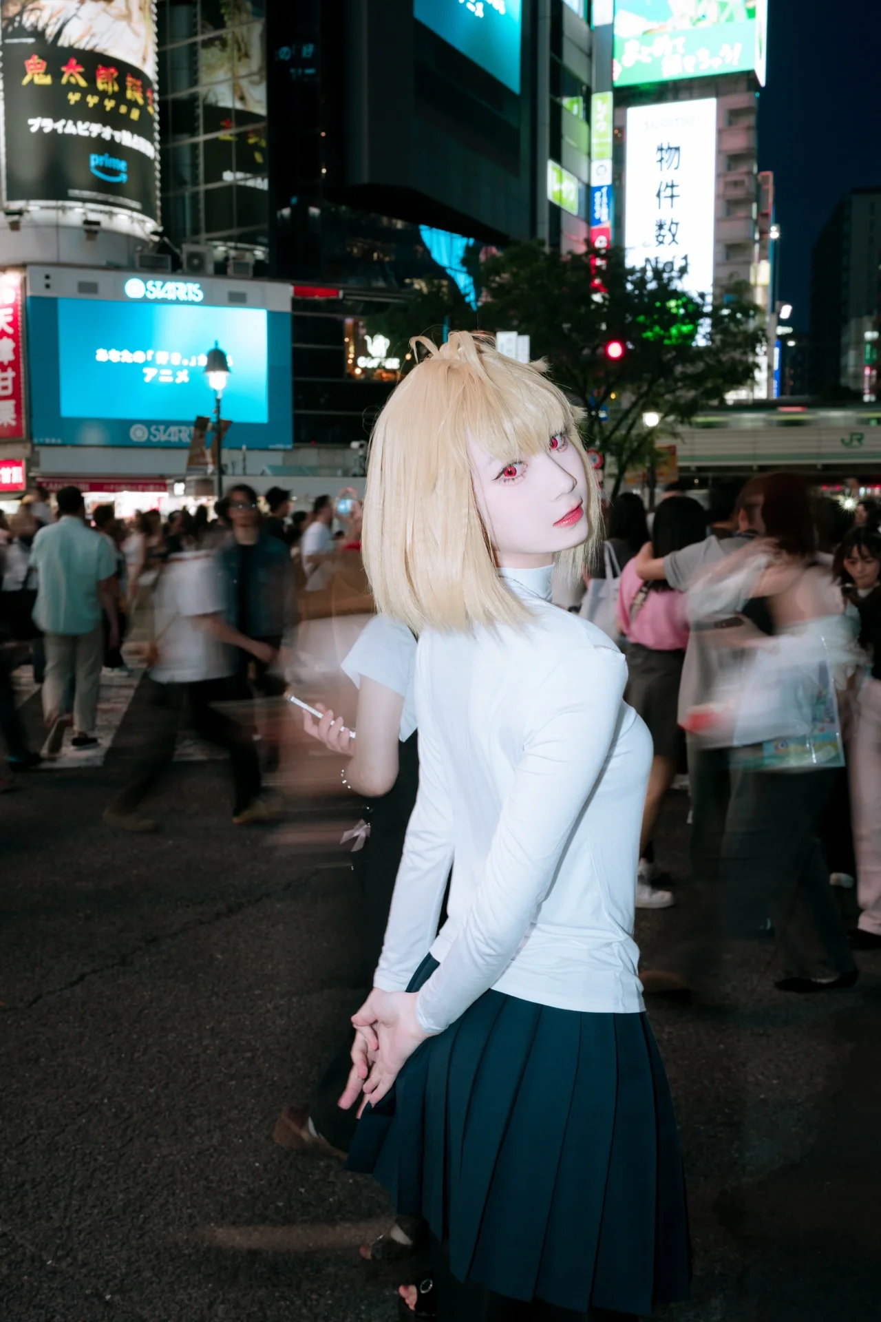 【爱尔奎特cos】涩谷街头，霓虹中的人流定格 - 第 4 张