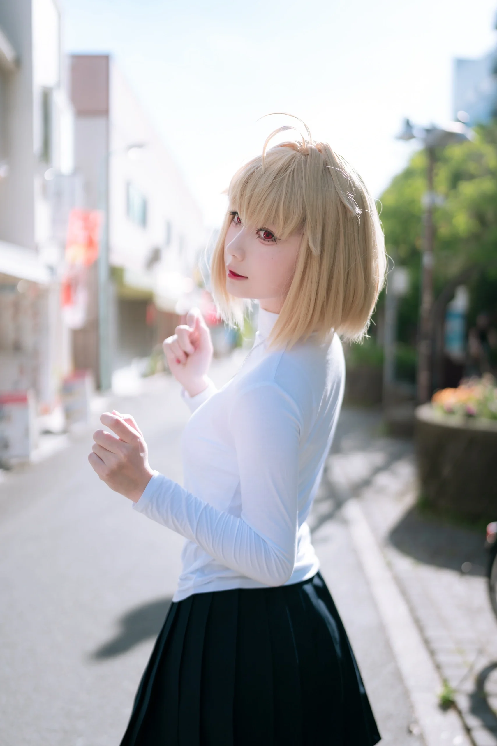 【爱尔奎特布伦史塔德cos】月姬真祖公主，阳光下的随性漫步 - 第 3 张