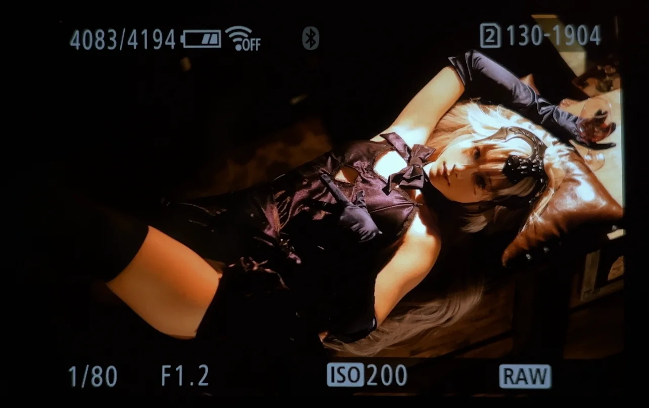 【黑贞德cos】FGO里的醉意微醺时刻，解锁暗夜酒吧氛围 - 第 4 张