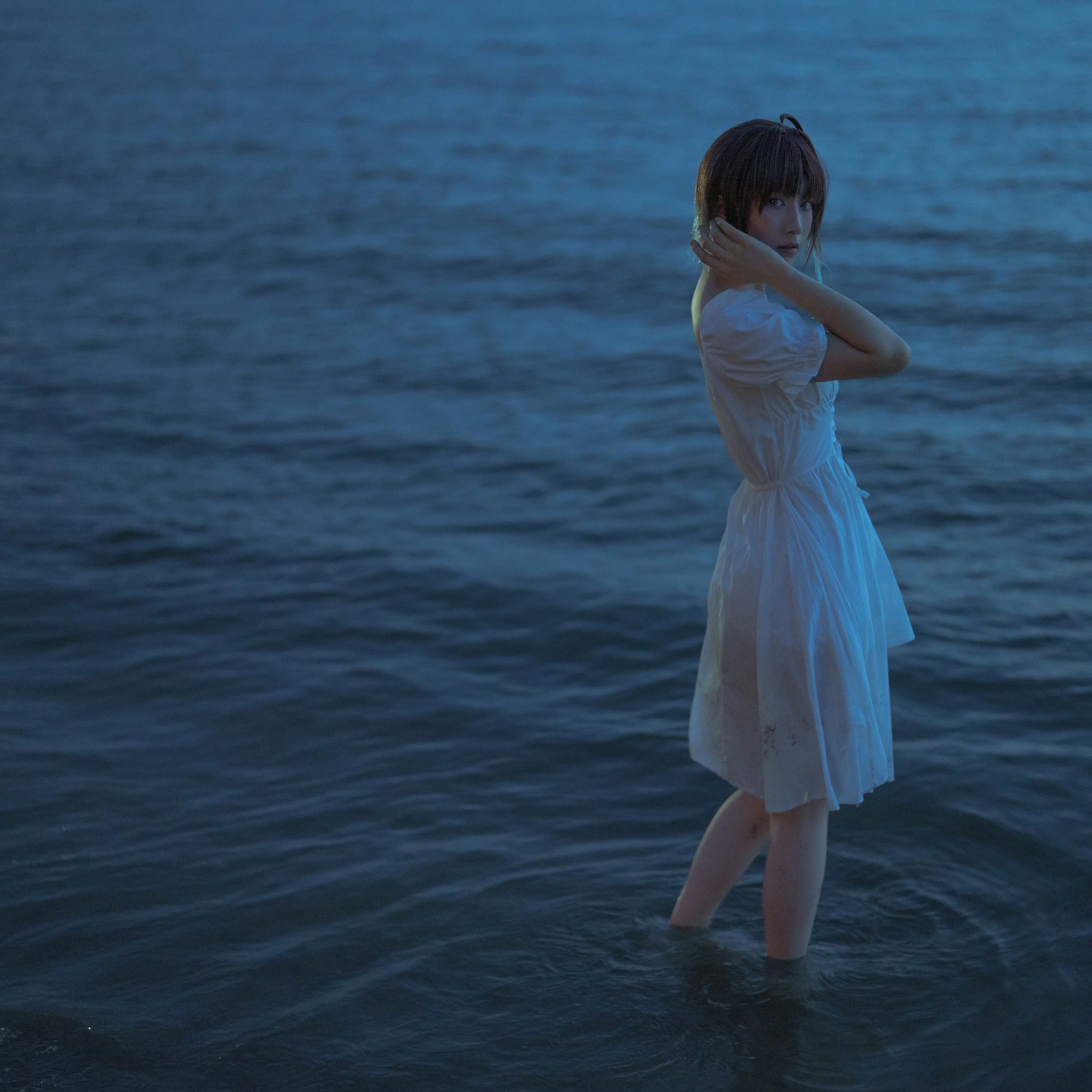【浅仓透cos】偶像大师闪耀色彩，海边透明球的唯美瞬间 - 第 11 张