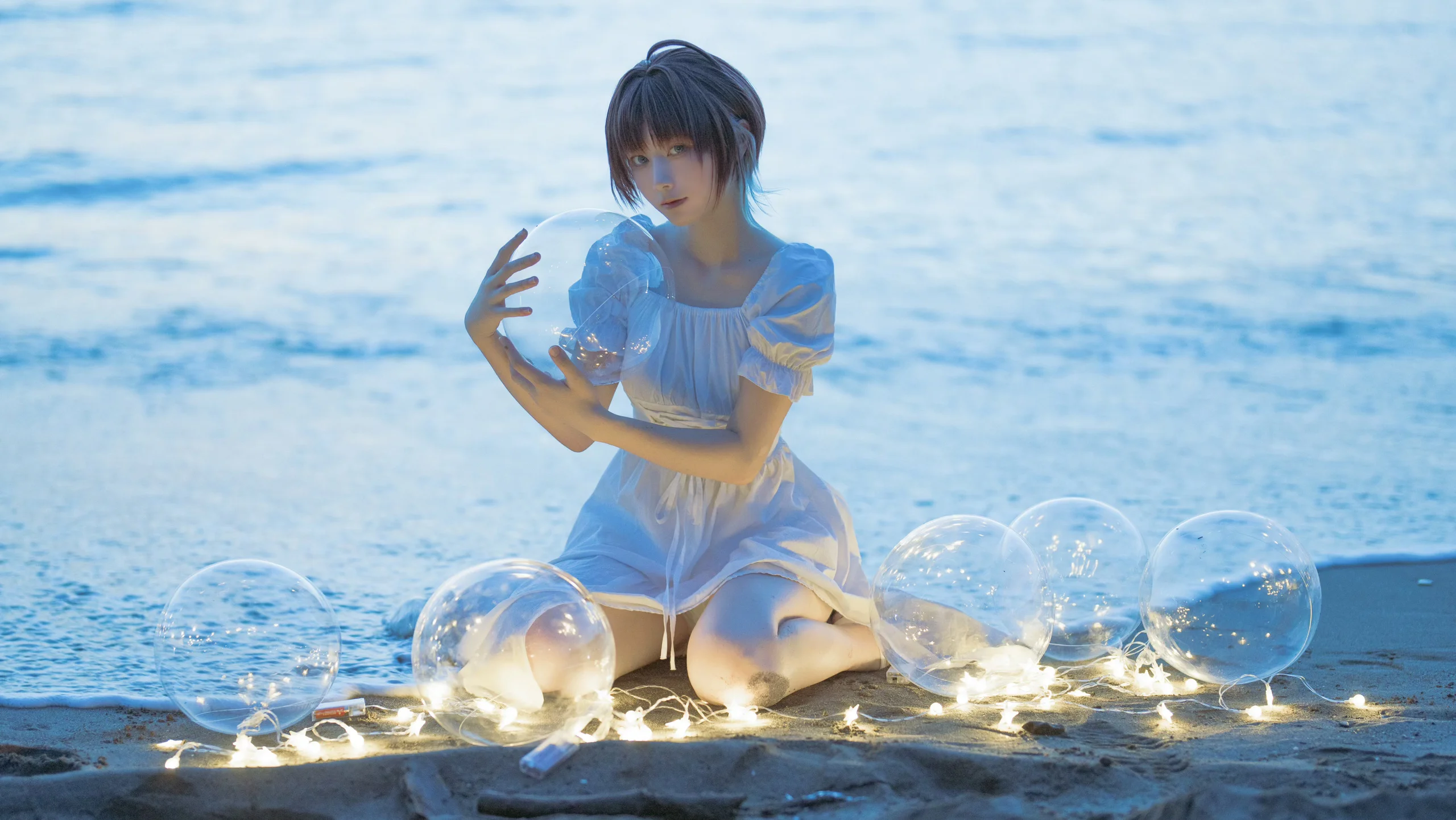 【浅仓透cos】偶像大师闪耀色彩，海边透明球的唯美瞬间