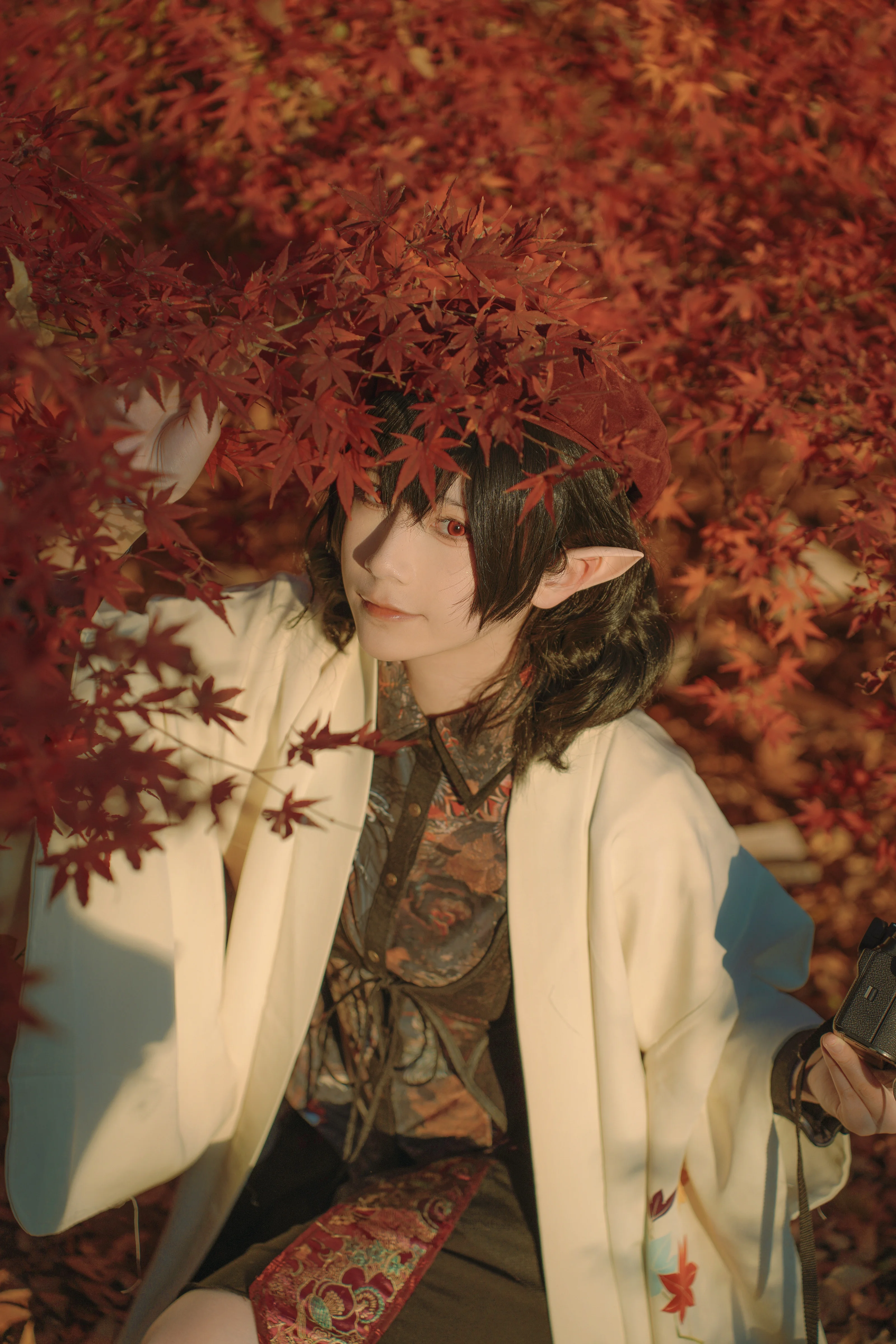 【射命丸文cos】秋日银杏叶间的摄影与角色记录 - 第 8 张