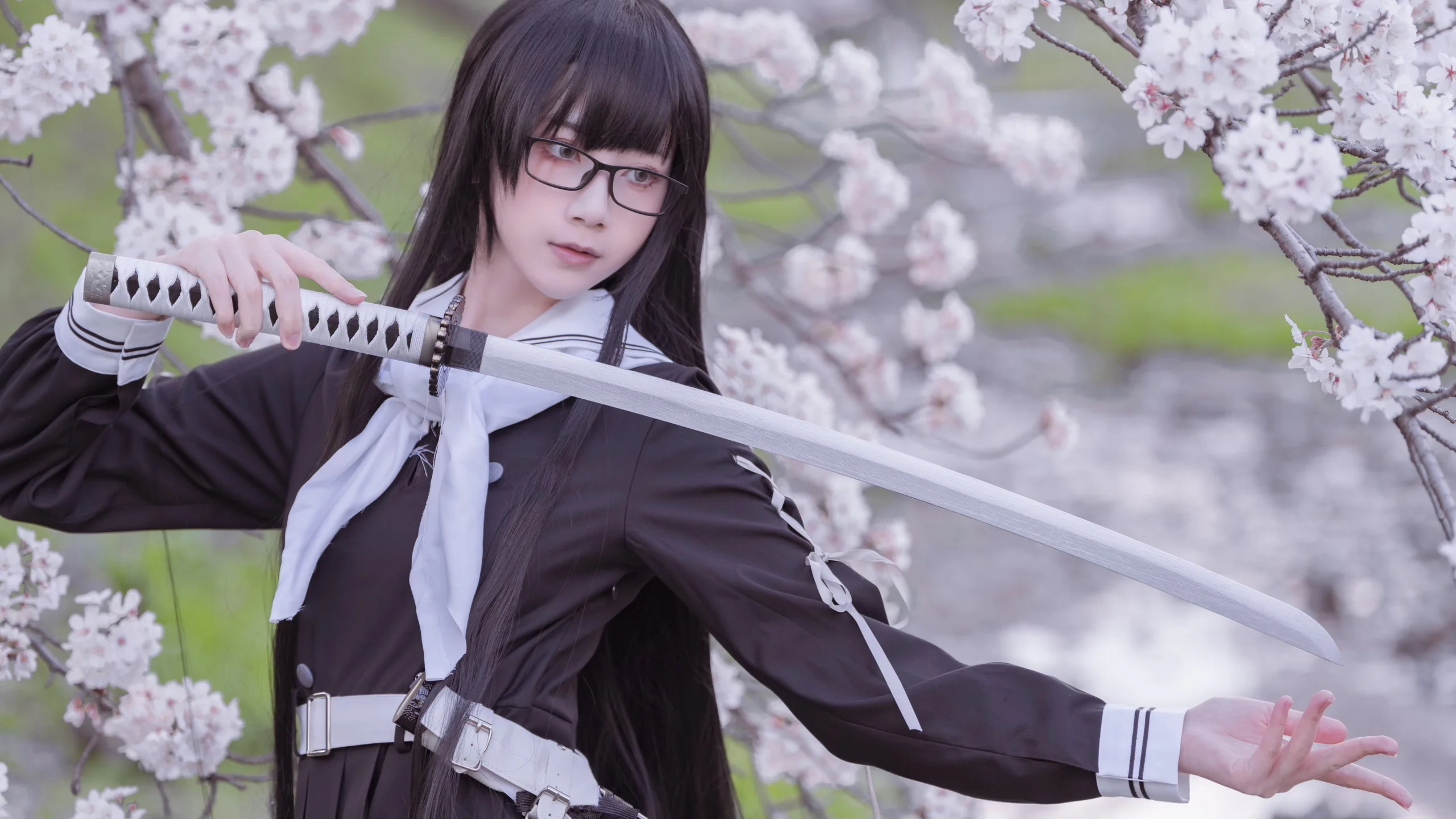 【黑姬cos】樱花与太刀，去年四月在溪边的拍摄碎片 - 第 9 张