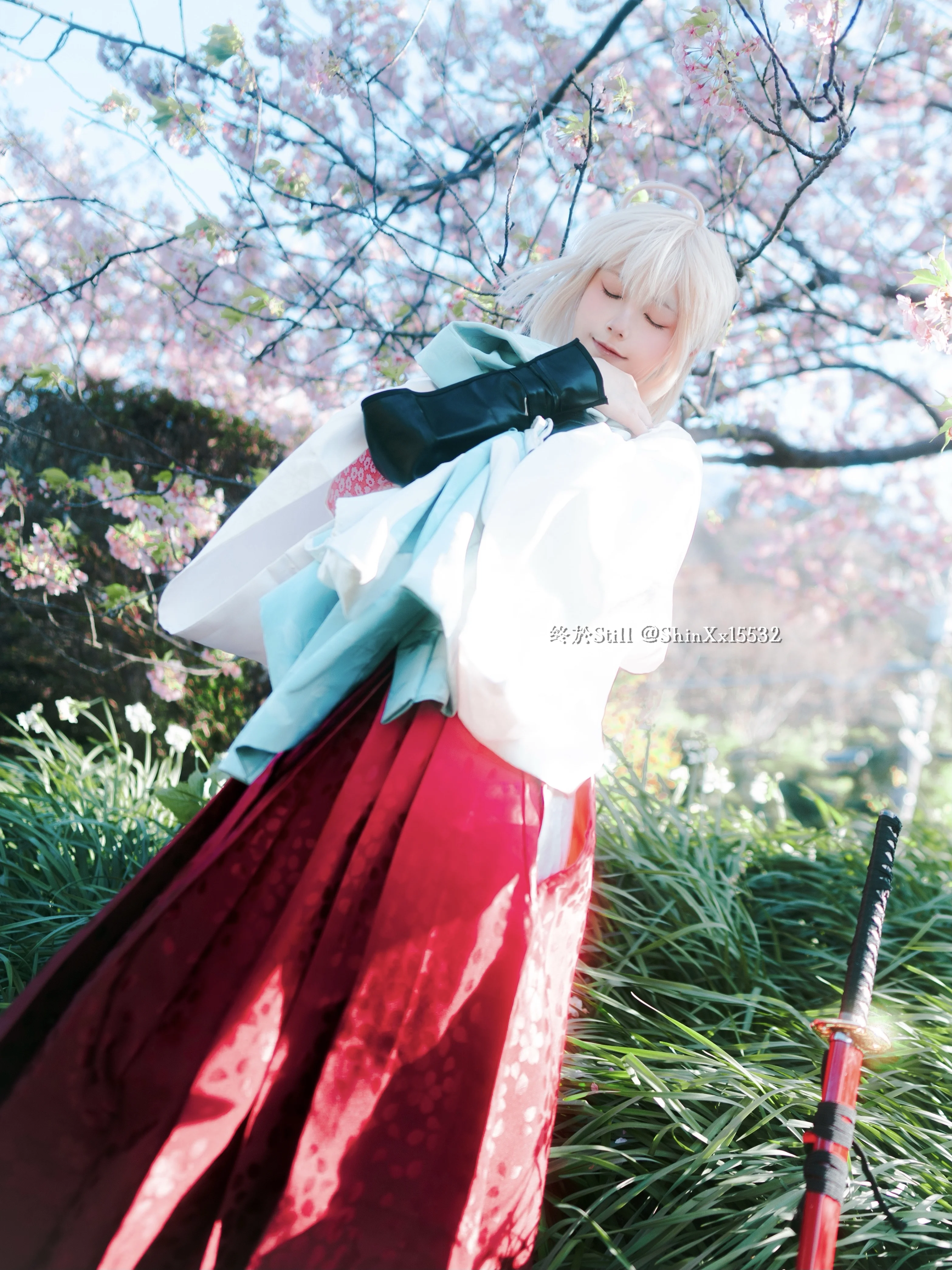 [Okita Souji Cosplay] The Haori Has Finally Arrived, Chasing Dreams Under the Cherry Blossoms in Fate/Grand Order - Image 1