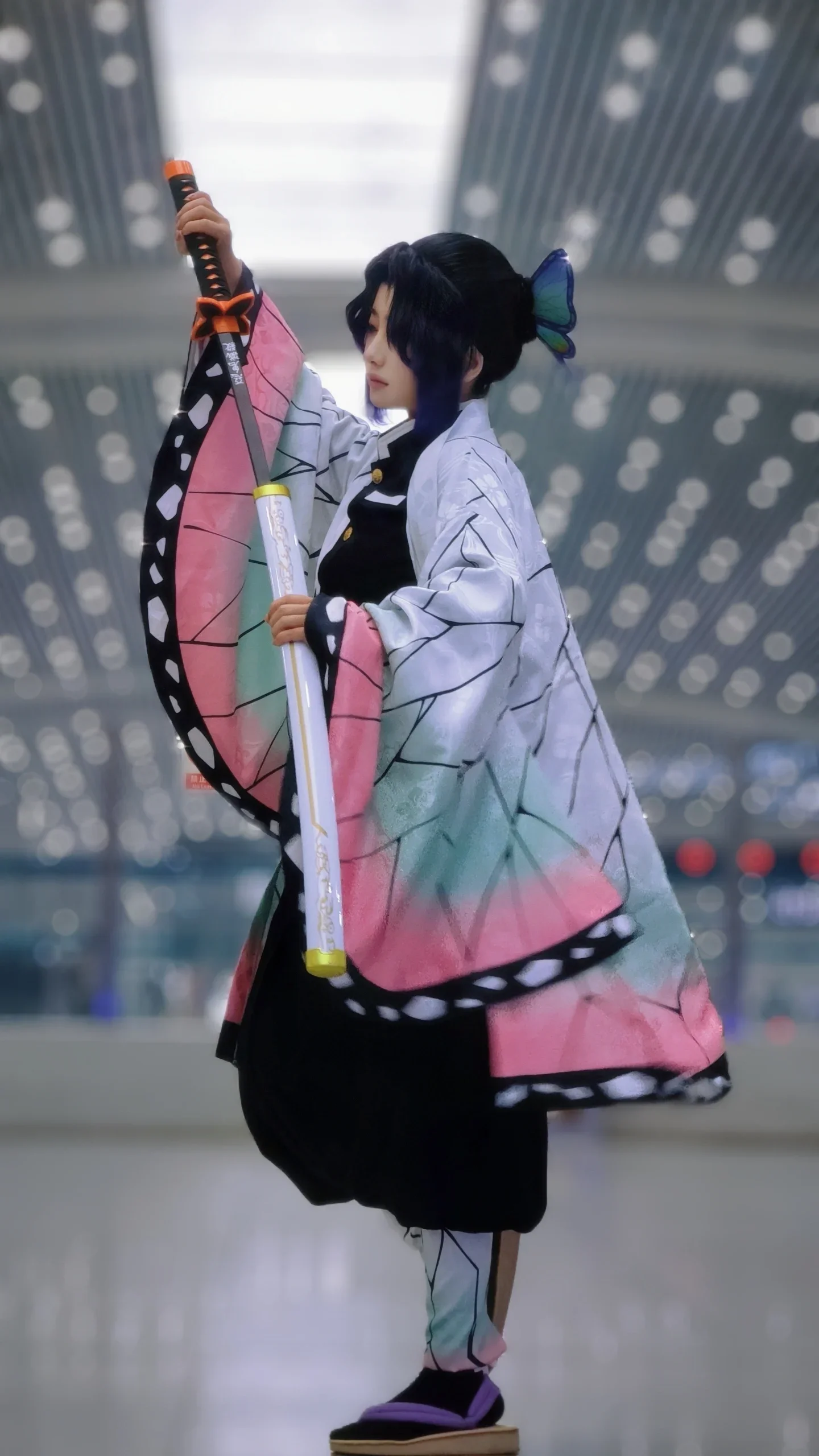 【胡蝶しのぶ コスプレ】姉妹と一緒の「鬼滅の刃」成都ACJOYアニメイベント写真 - 12 枚目