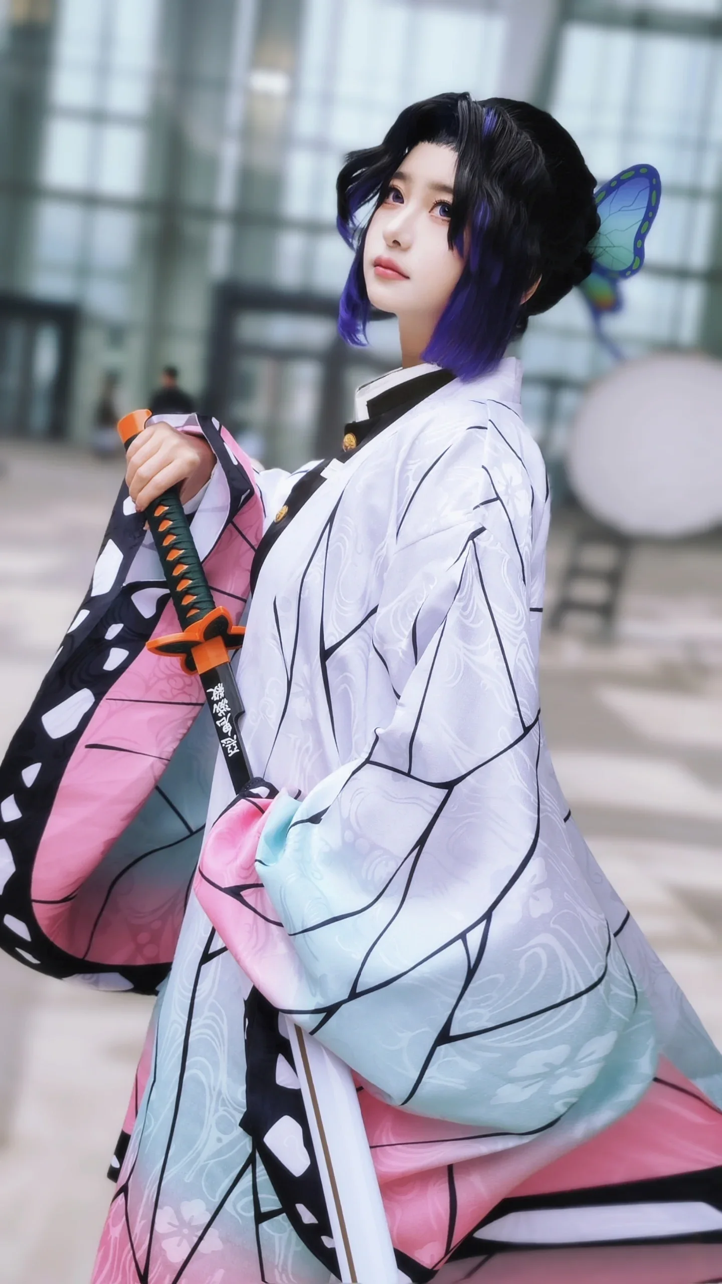 【胡蝶しのぶ コスプレ】姉妹と一緒の「鬼滅の刃」成都ACJOYアニメイベント写真 - 2 枚目