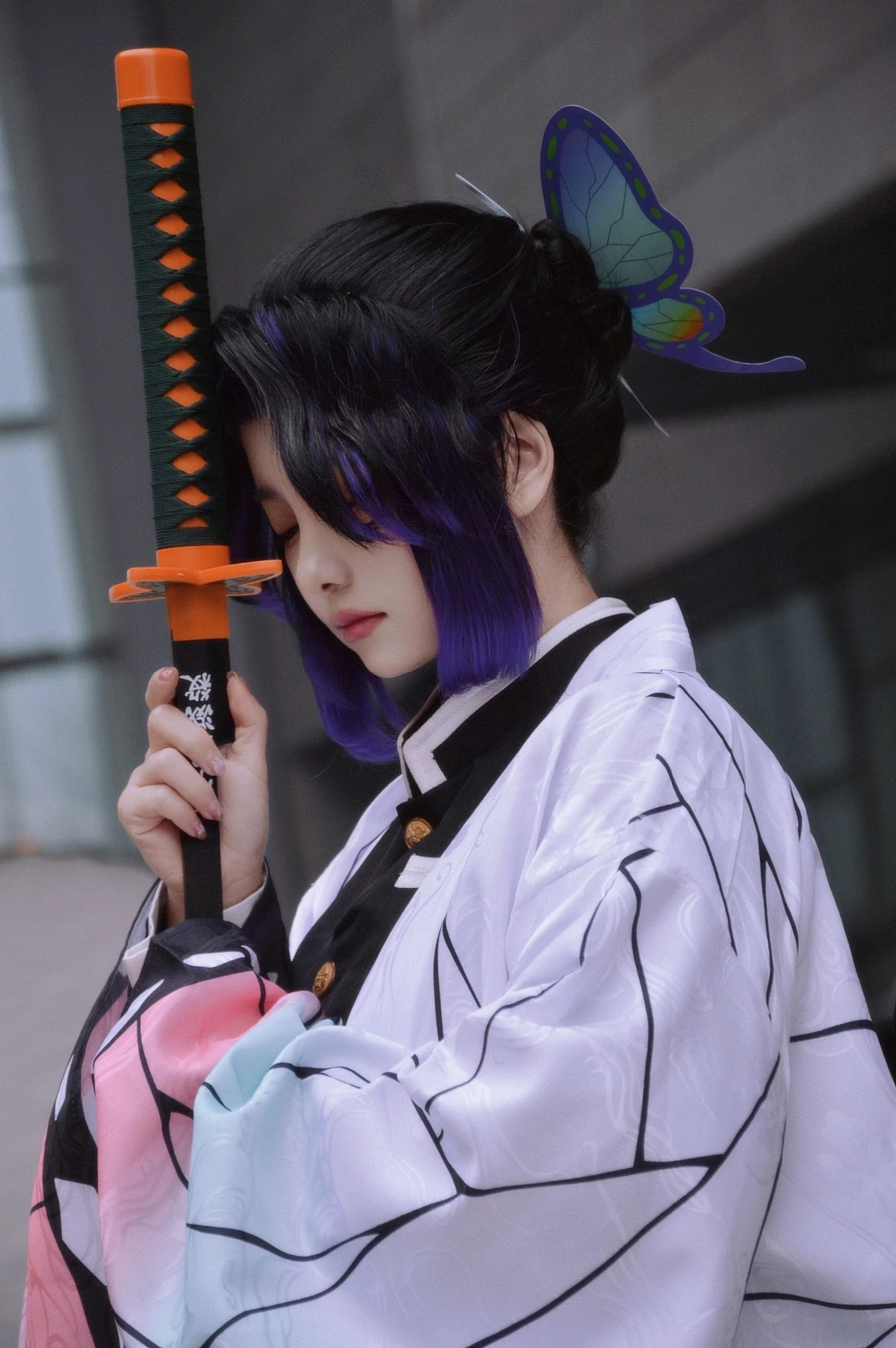 【胡蝶しのぶ コスプレ】姉妹と一緒の「鬼滅の刃」成都ACJOYアニメイベント写真 - 4 枚目