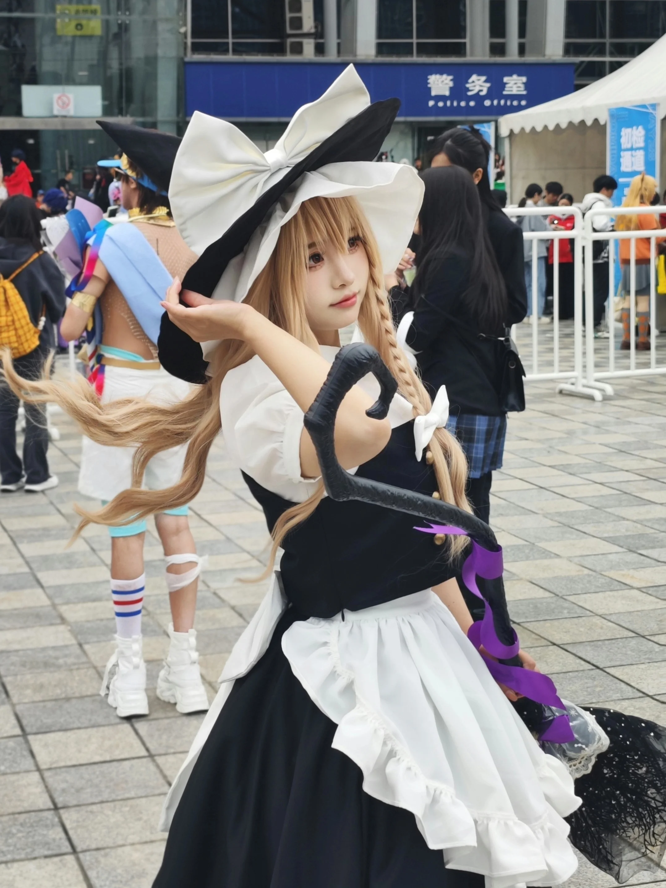 【雾雨魔理沙cos】东方project场照动作分享 - 第 10 张