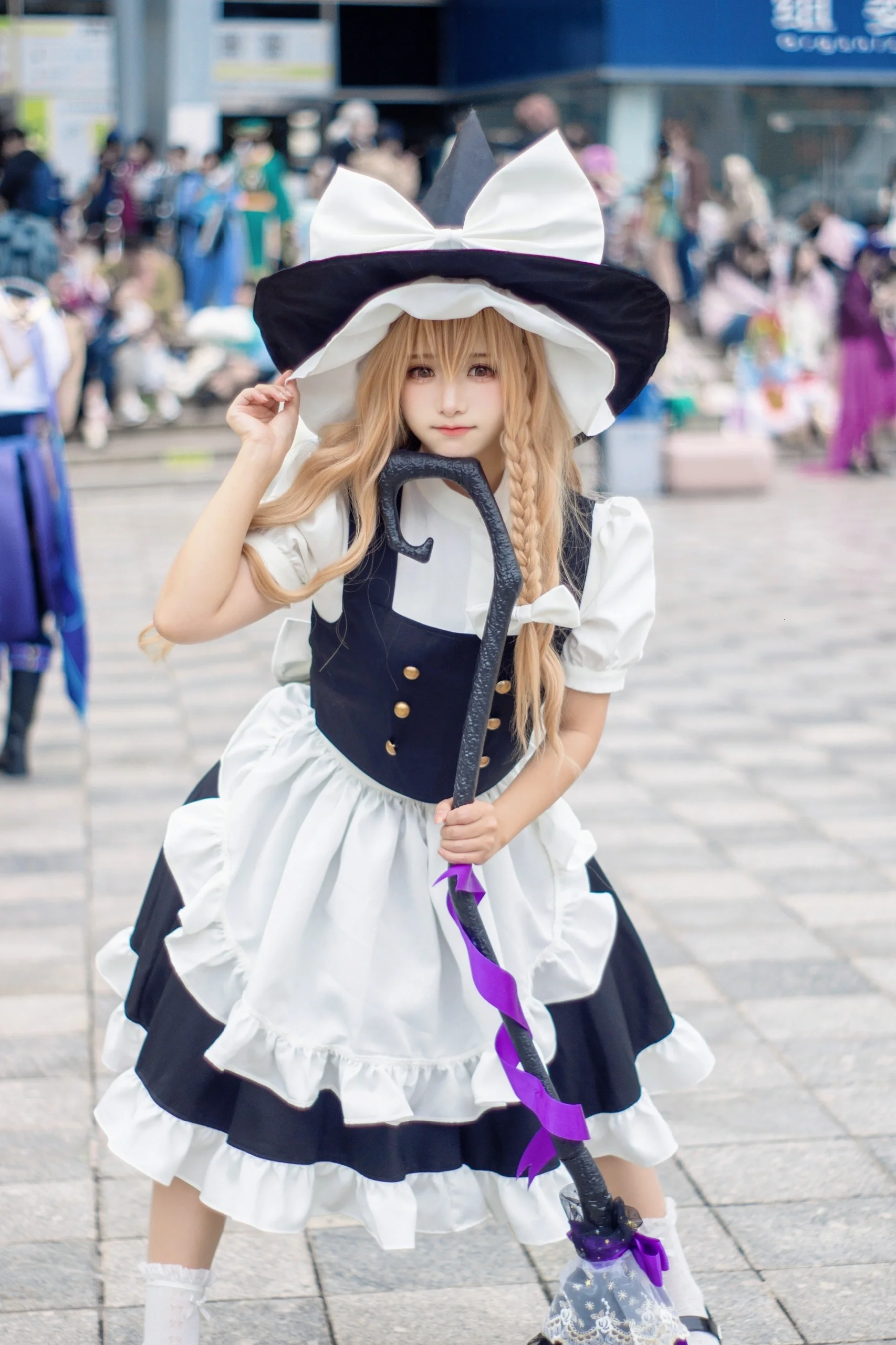 【雾雨魔理沙cos】东方project场照动作分享