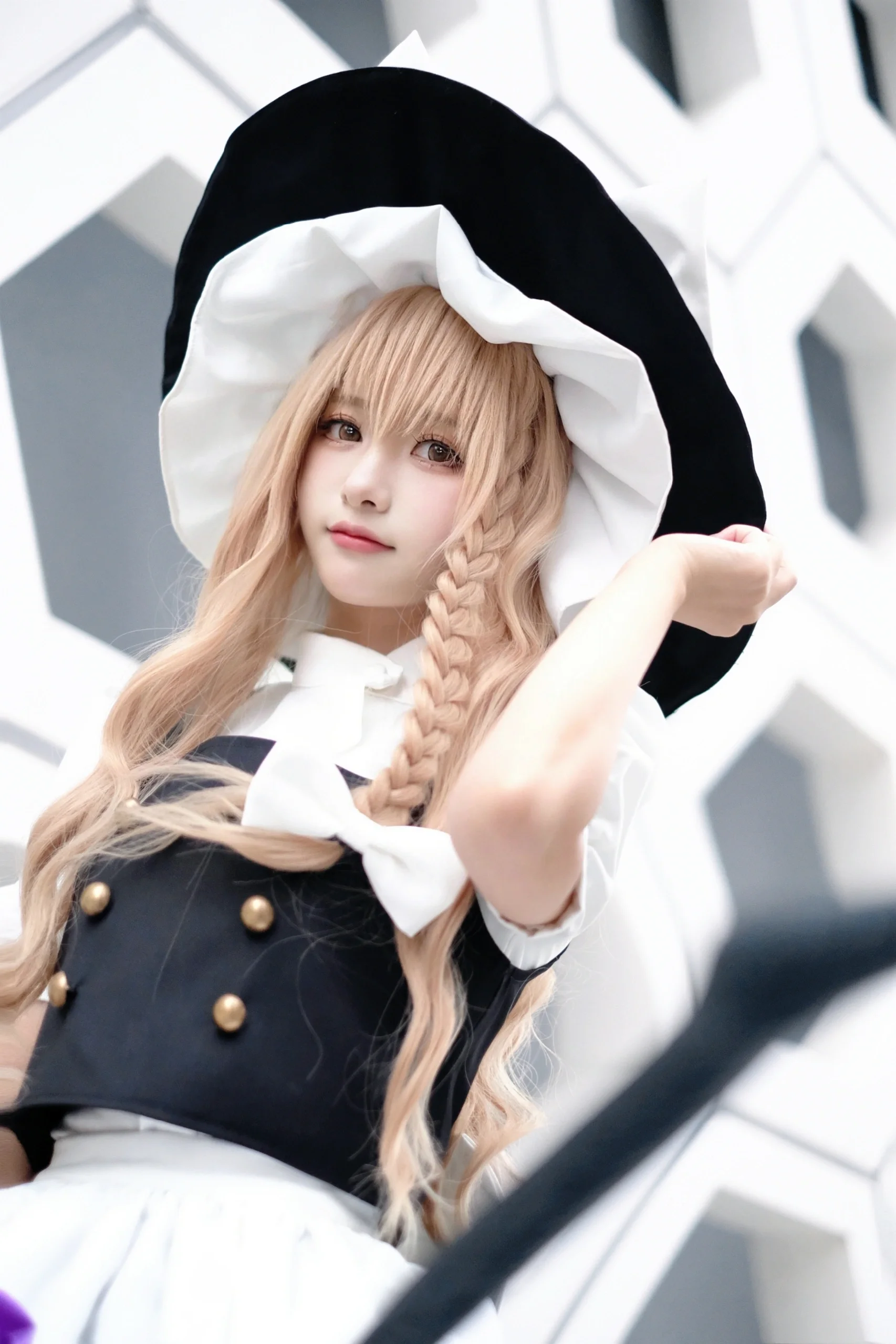 【雾雨魔理沙cos】东方project场照动作分享 - 第 6 张