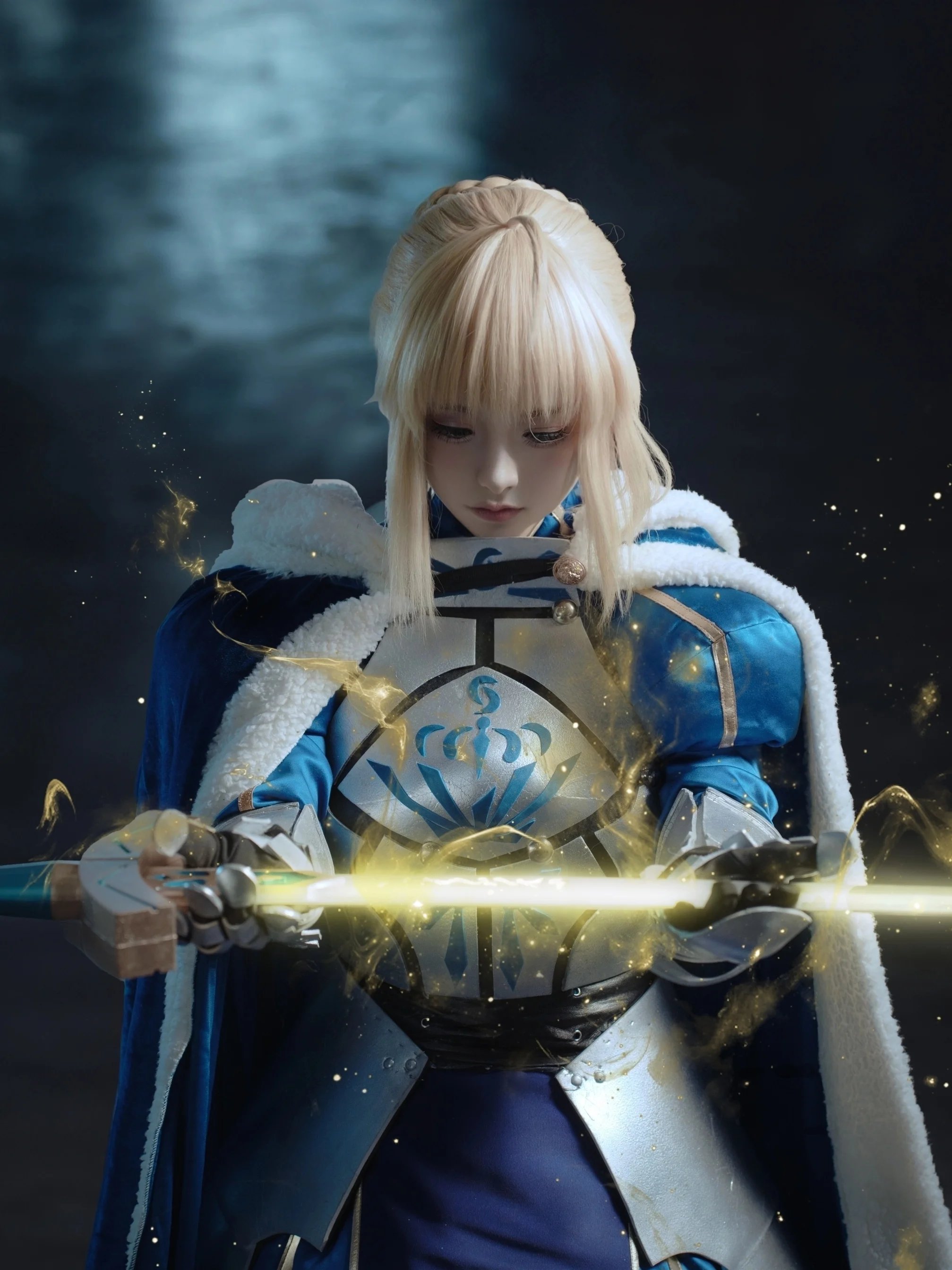 【阿尔托莉雅cos】Fate系列蓝战铠，漫展场照动作姿势全分享 - 第 4 张