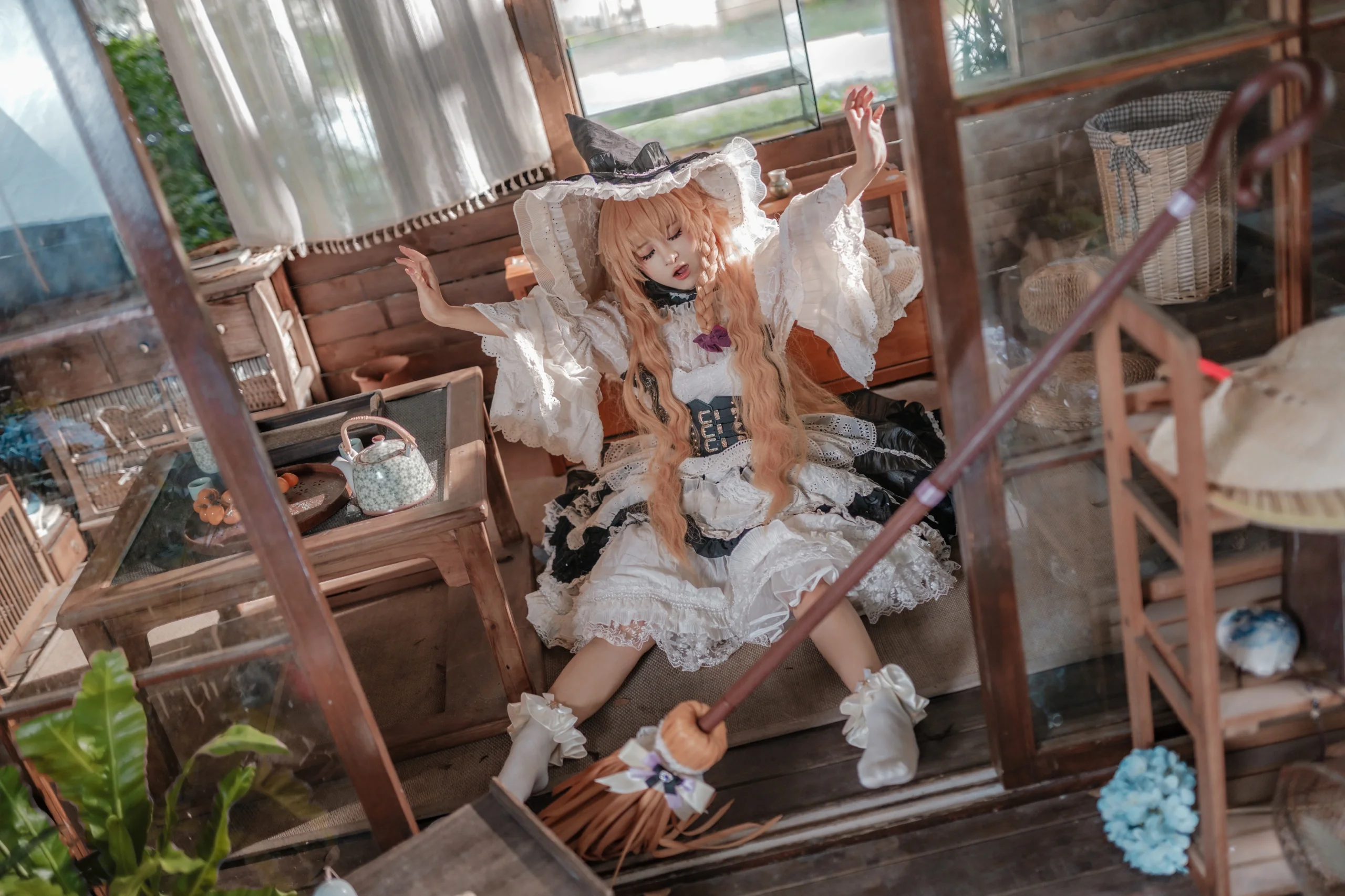 【魔理沙cos】东方project二设还原，横画幅里的午后魔法使 - 第 1 张
