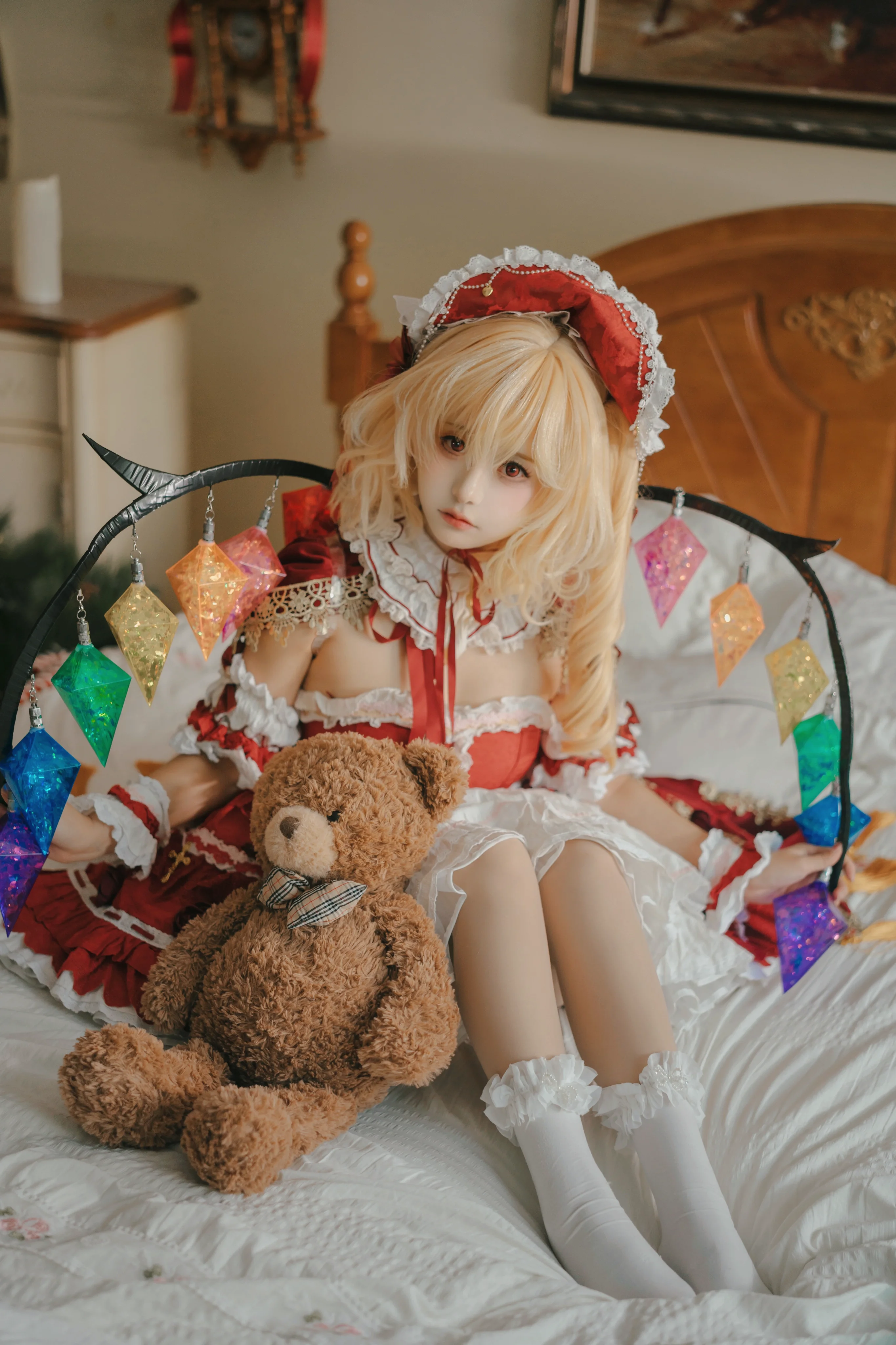 【芙兰朵露cos】东方project的圣诞红白搭配，冬日氛围感拉满