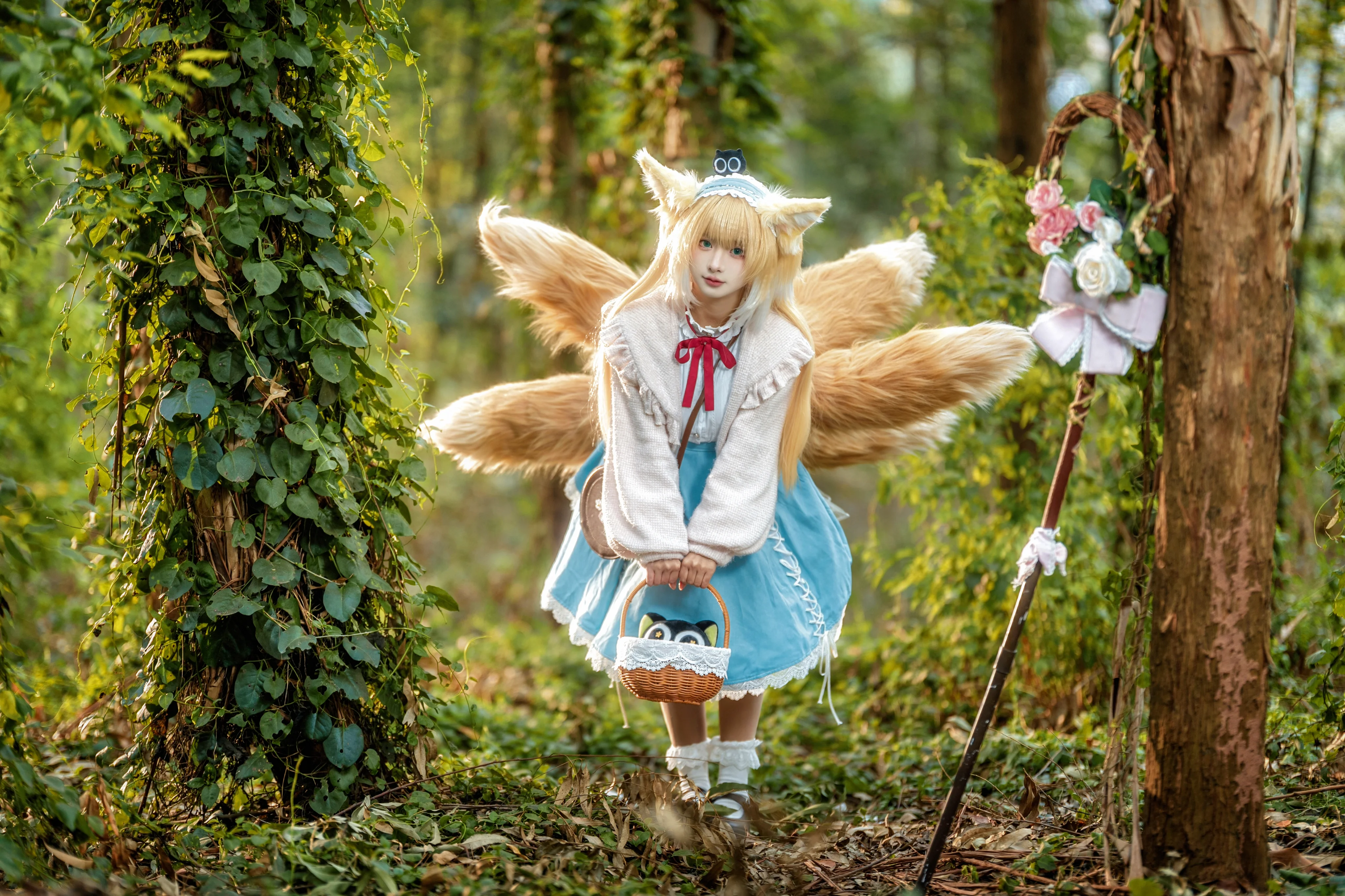 【铃兰cos】森林深处的九尾狐，提着提篮和猫头鹰来见你